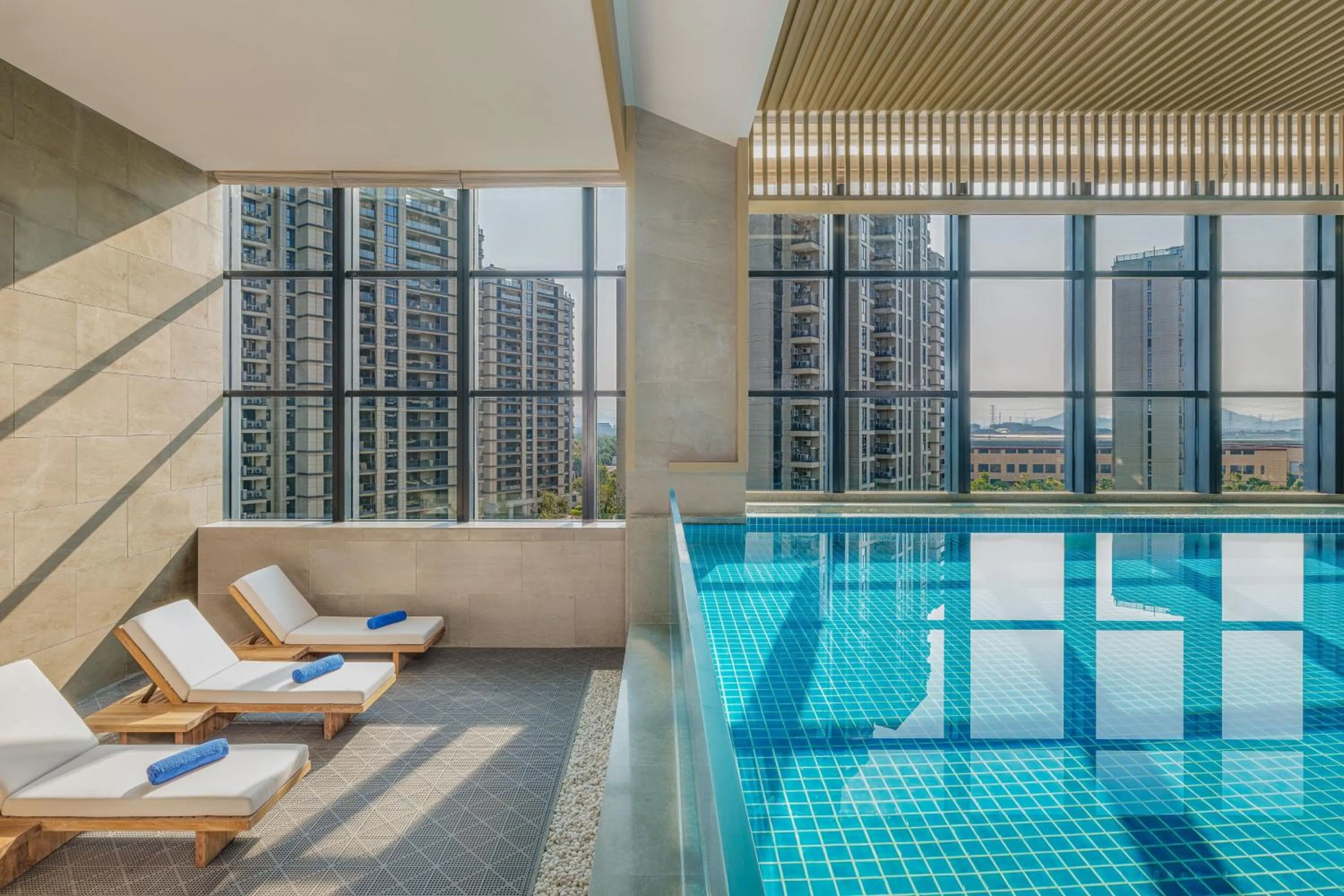 Swimming pool in Shaoxing Marriott Hotel Shangyu