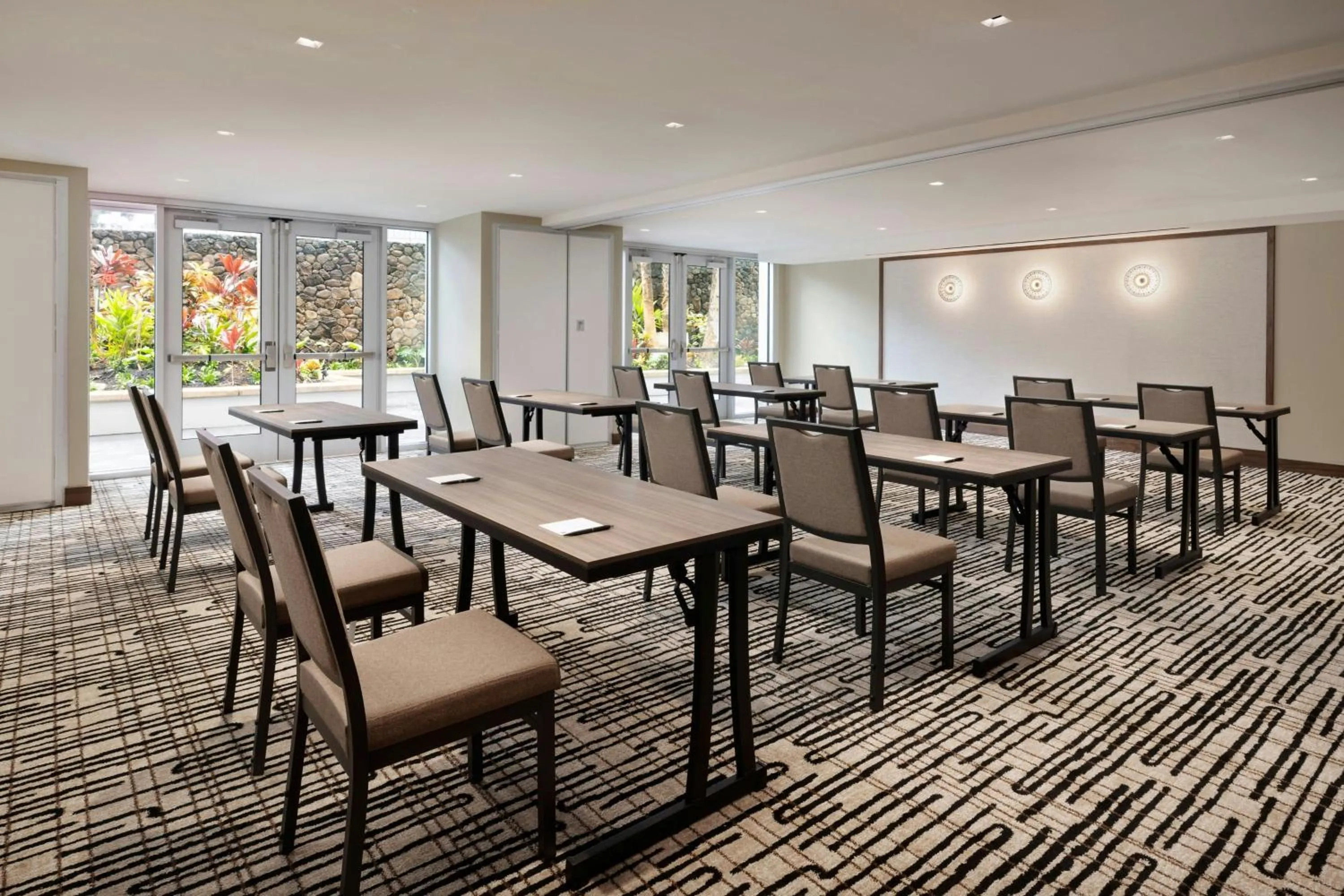Meeting/conference room in AC Hotel by Marriott Honolulu