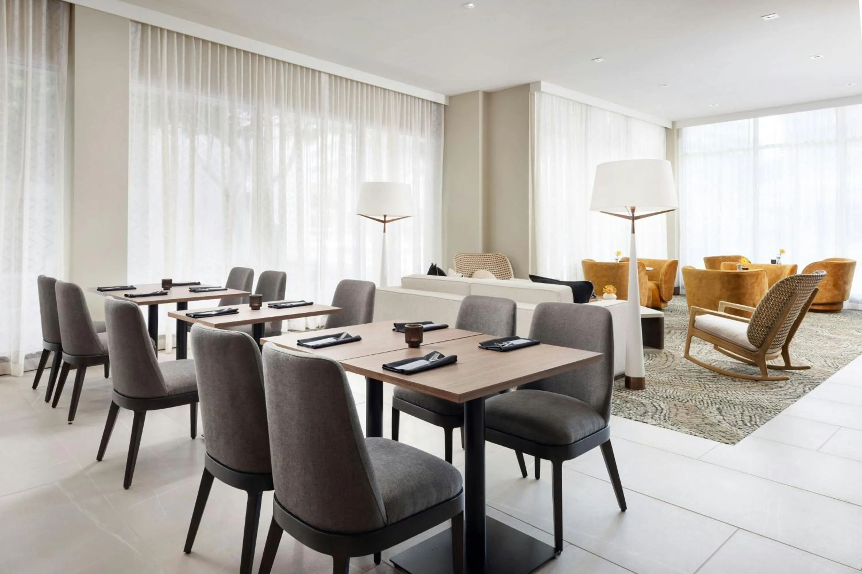 Restaurant/places to eat in AC Hotel by Marriott Honolulu