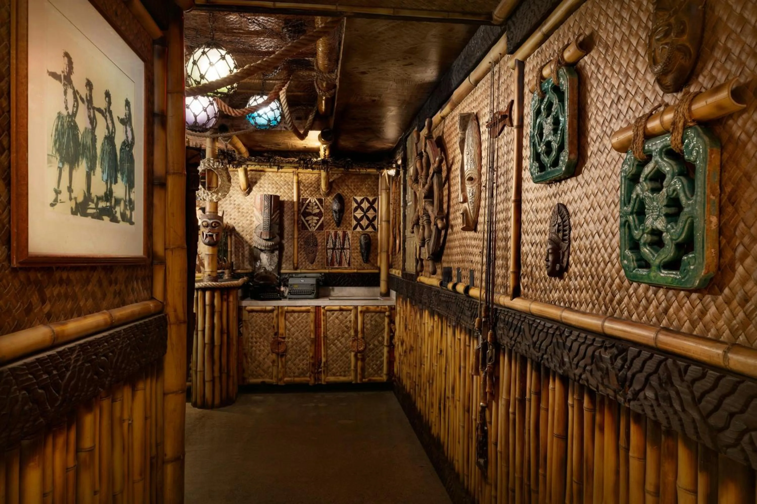 Restaurant/places to eat in AC Hotel by Marriott Honolulu