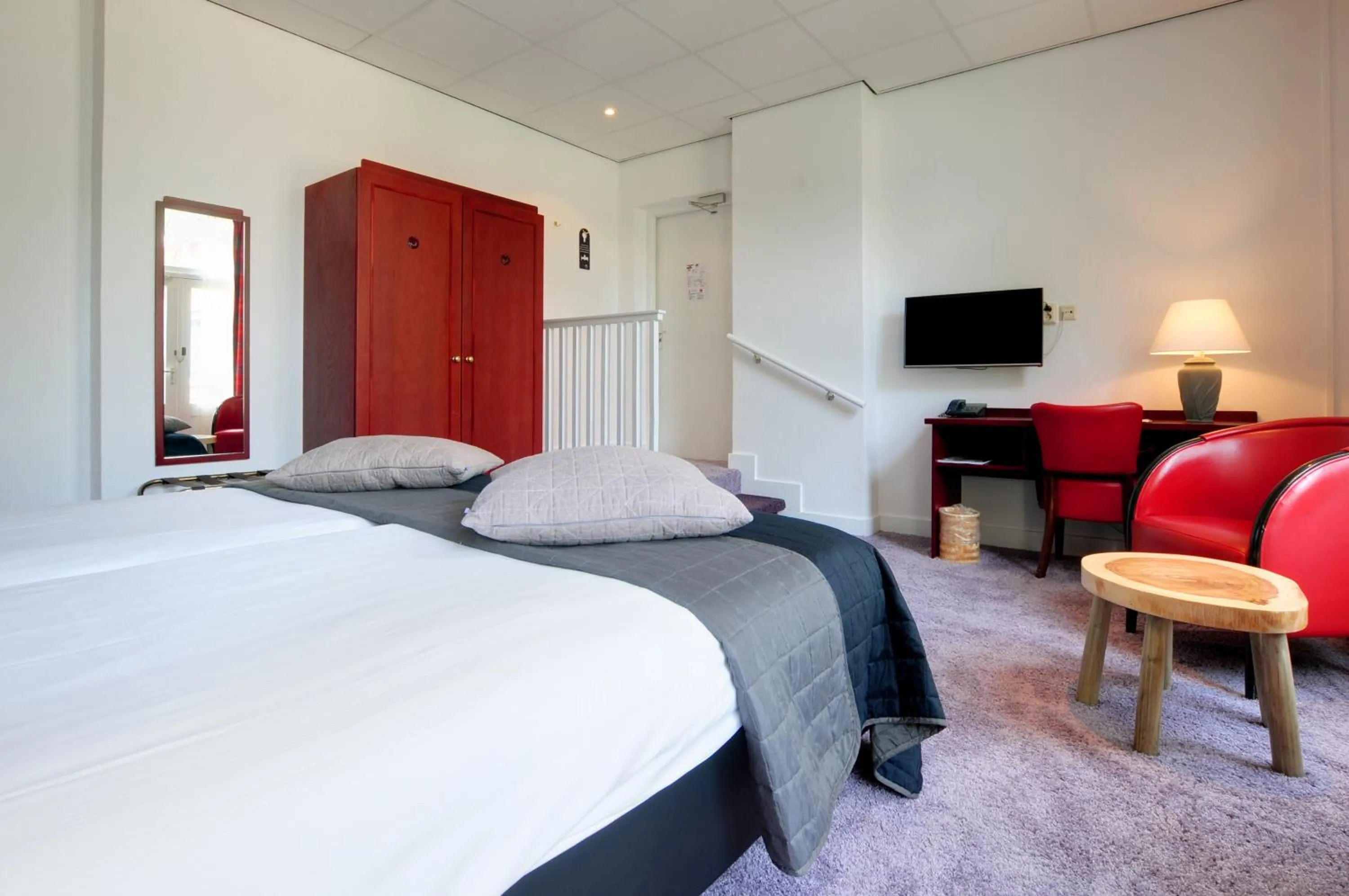 Photo of the whole room, Bed in Boetiek Hotel BonAparte Lochem