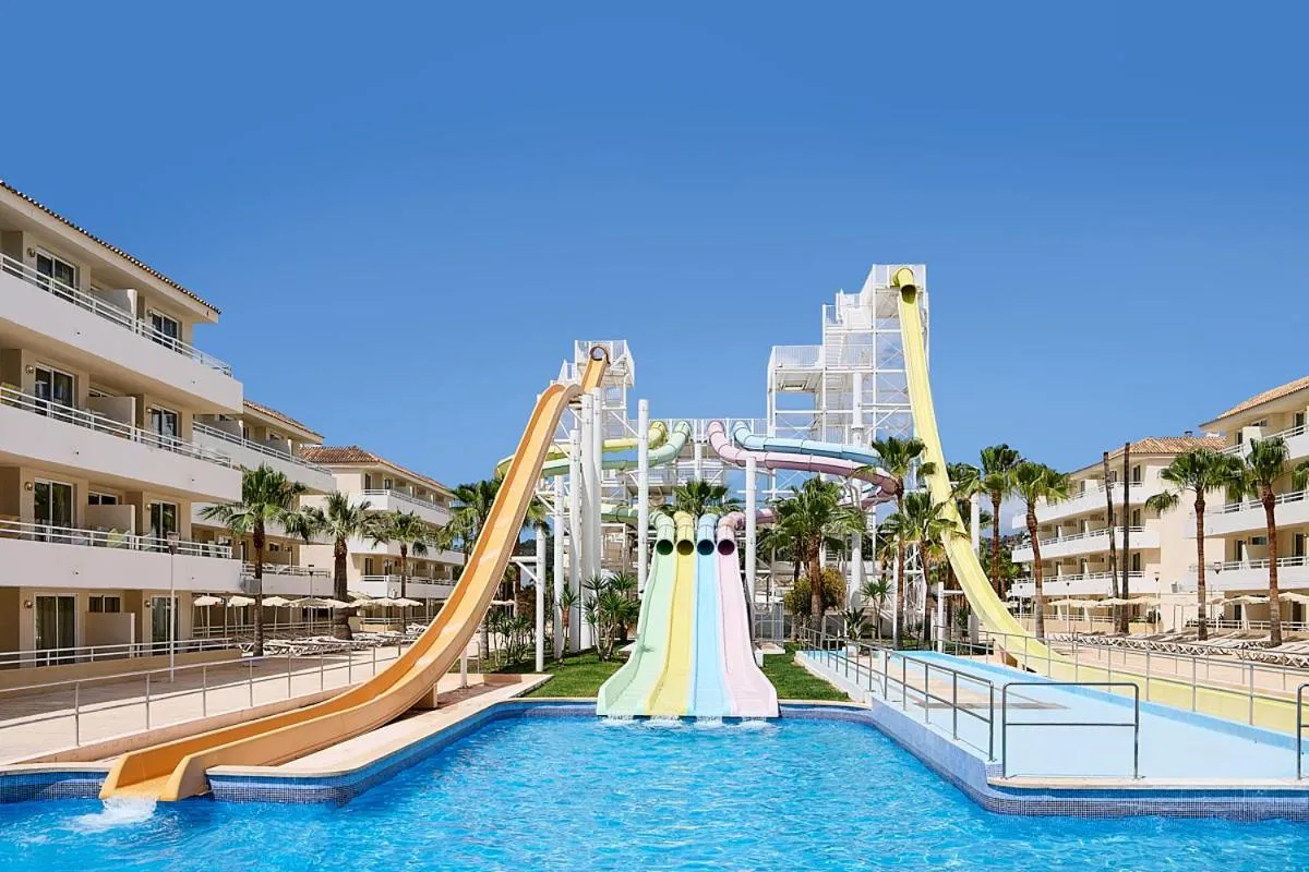 Aqua park in FERGUS Club Mallorca Waterpark