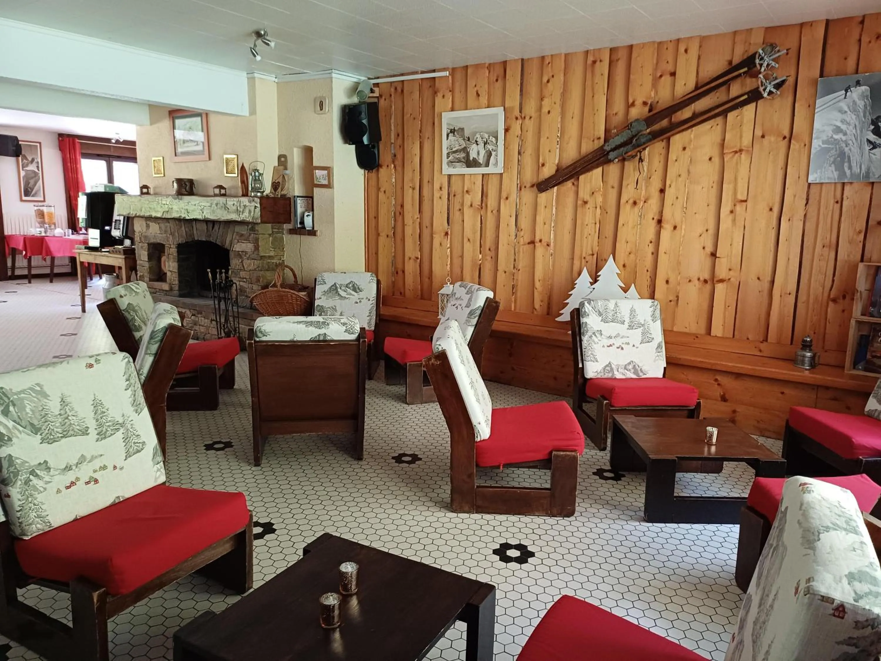 Living room in Hotel et centre de vacances Le Choucas