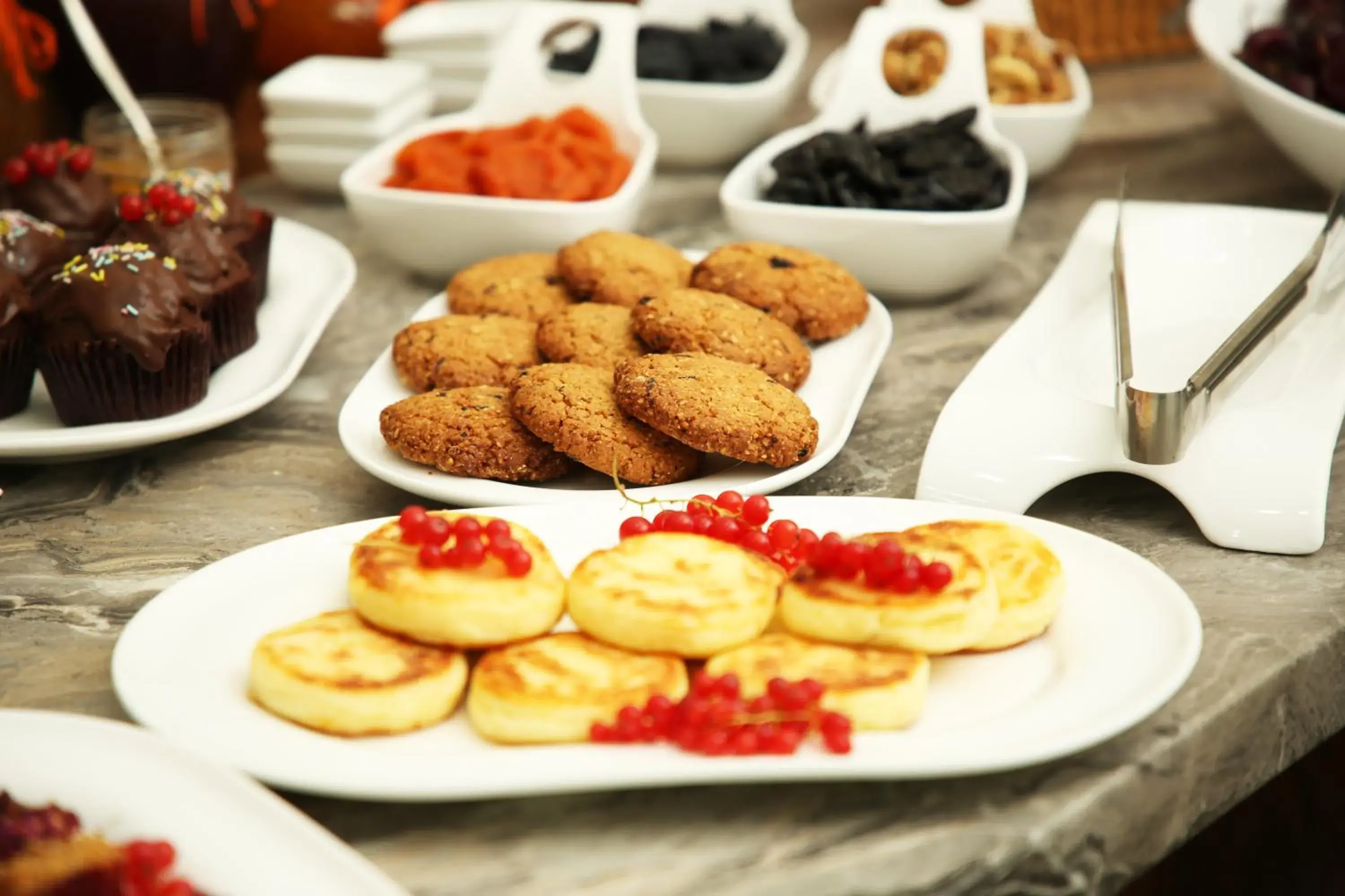 Restaurant/places to eat in Parklane Hotel Restaurant/places to eat in Parklane Hotel