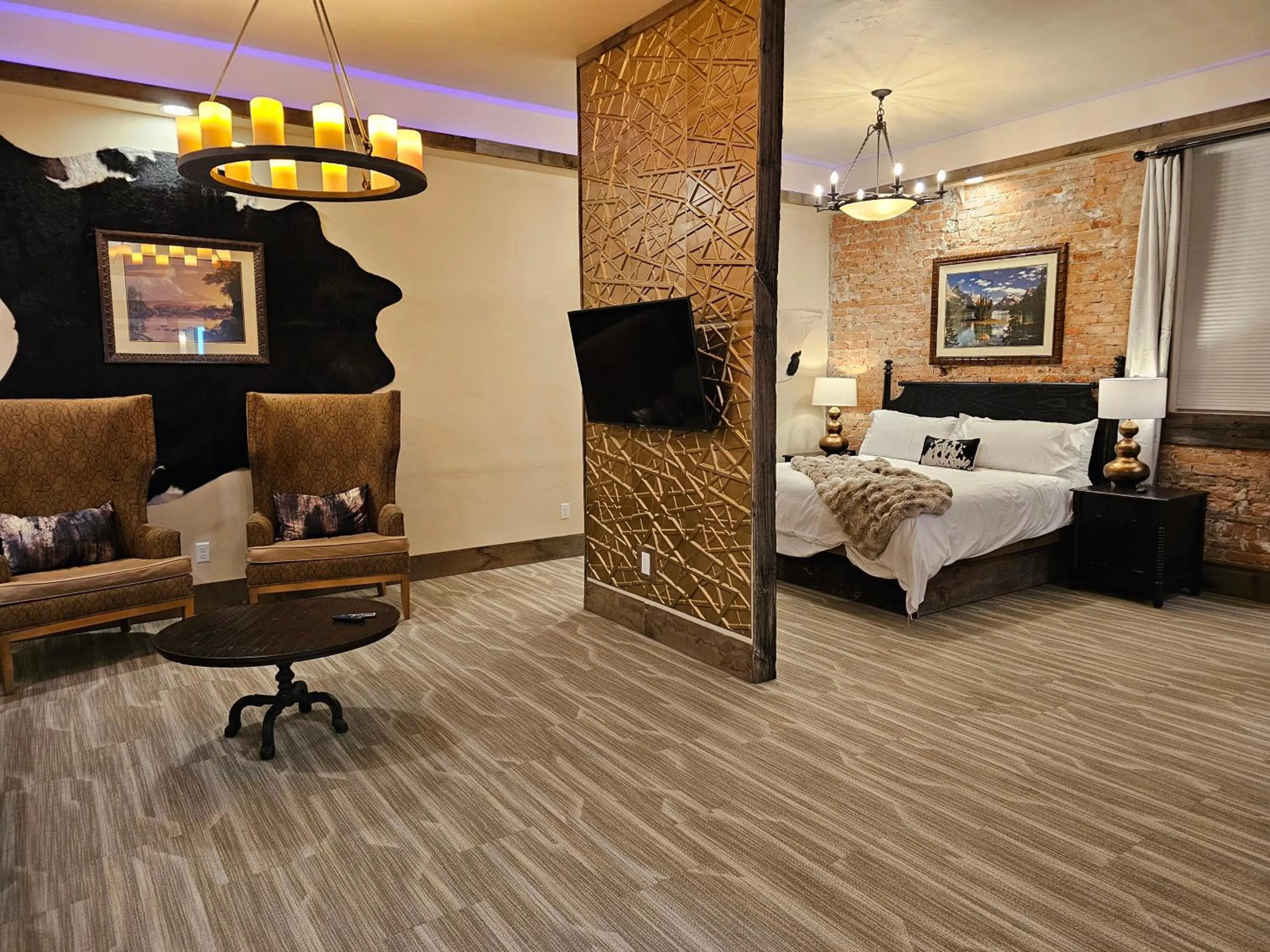 Bed in Eaglescape Suites and Event Center