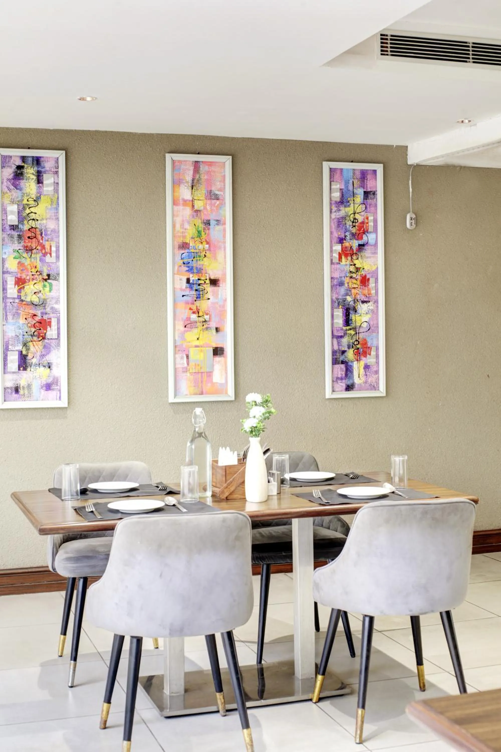 Restaurant/places to eat in Saltstayz Premier - Cyber Hub