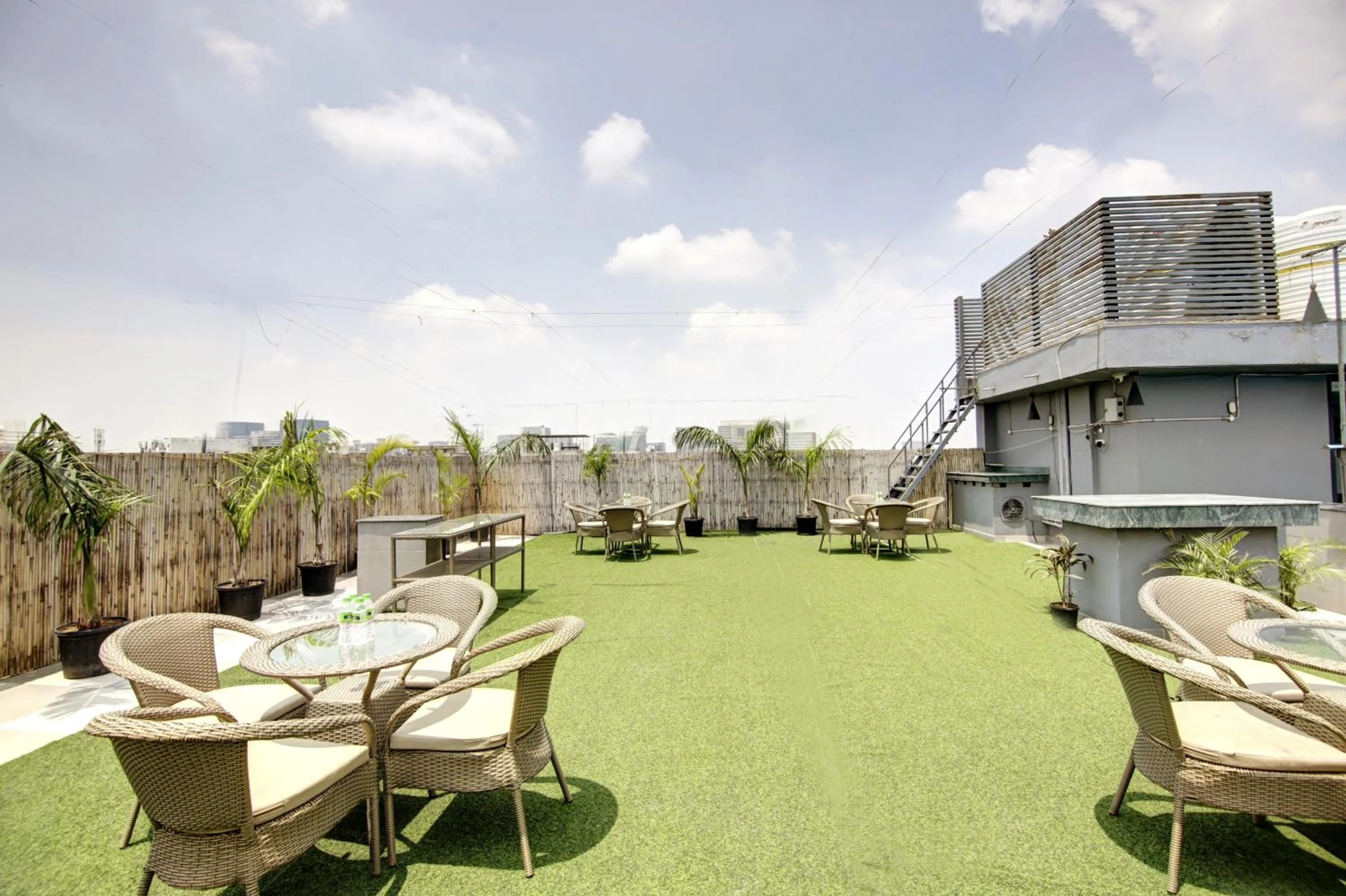 Restaurant/places to eat in Saltstayz Premier - Cyber Hub