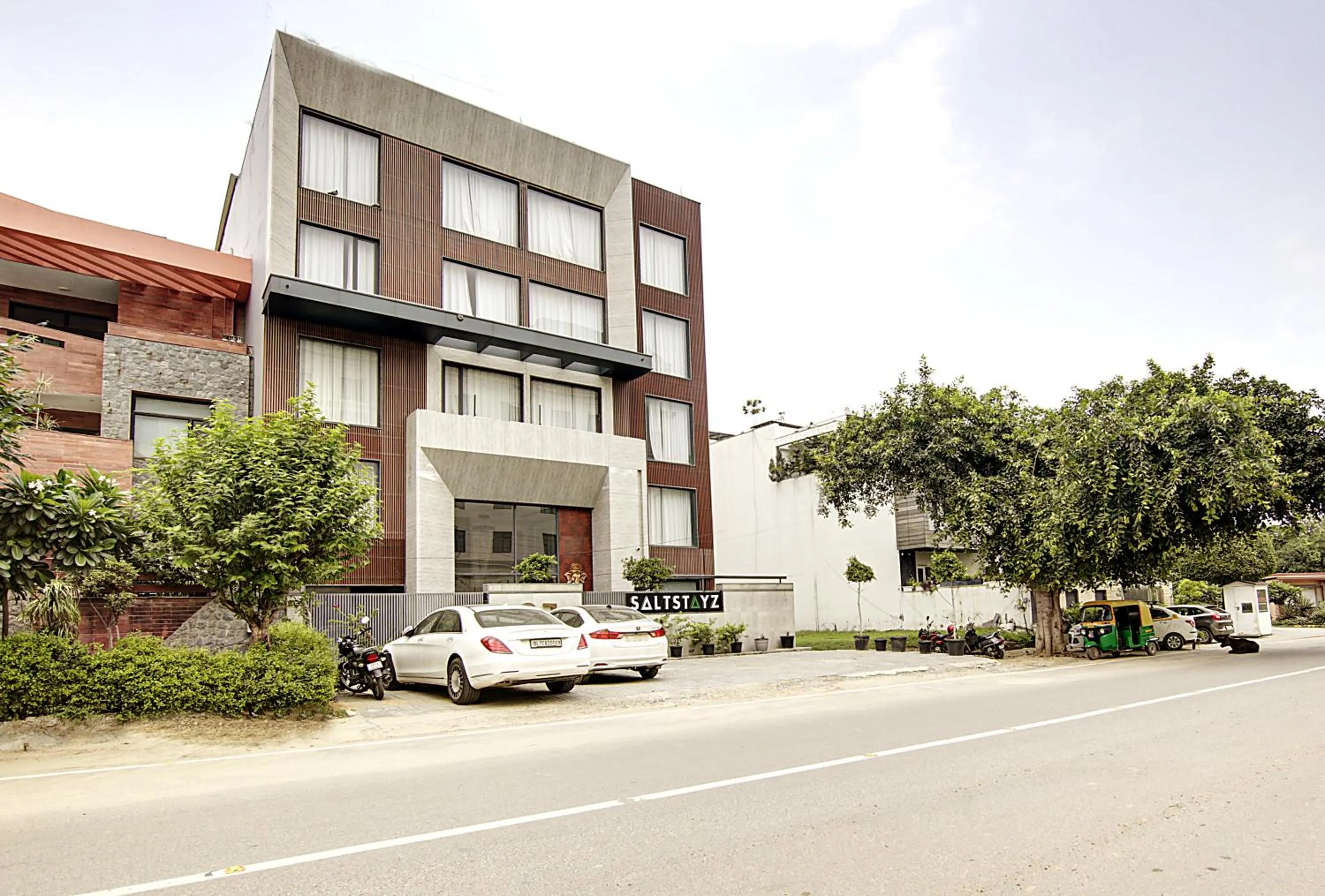 Property building in Saltstayz Premier - Cyber Hub