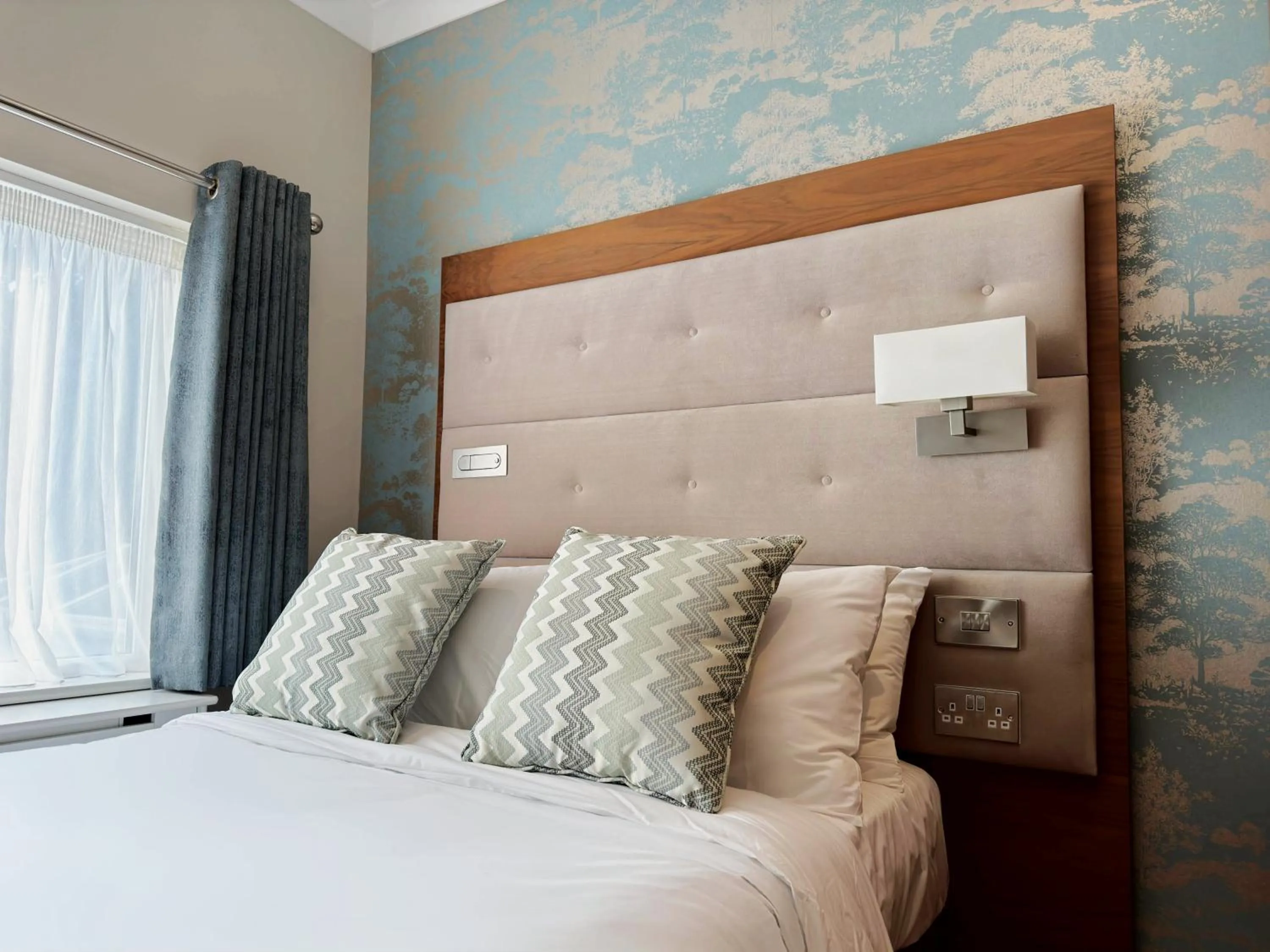 Bed in The Fig Tree Shanklin