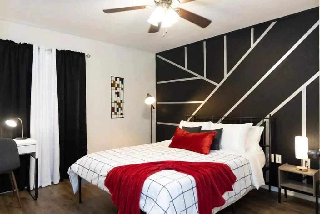 Rustic Luxe Loft , A King Bed Hideout with Edge