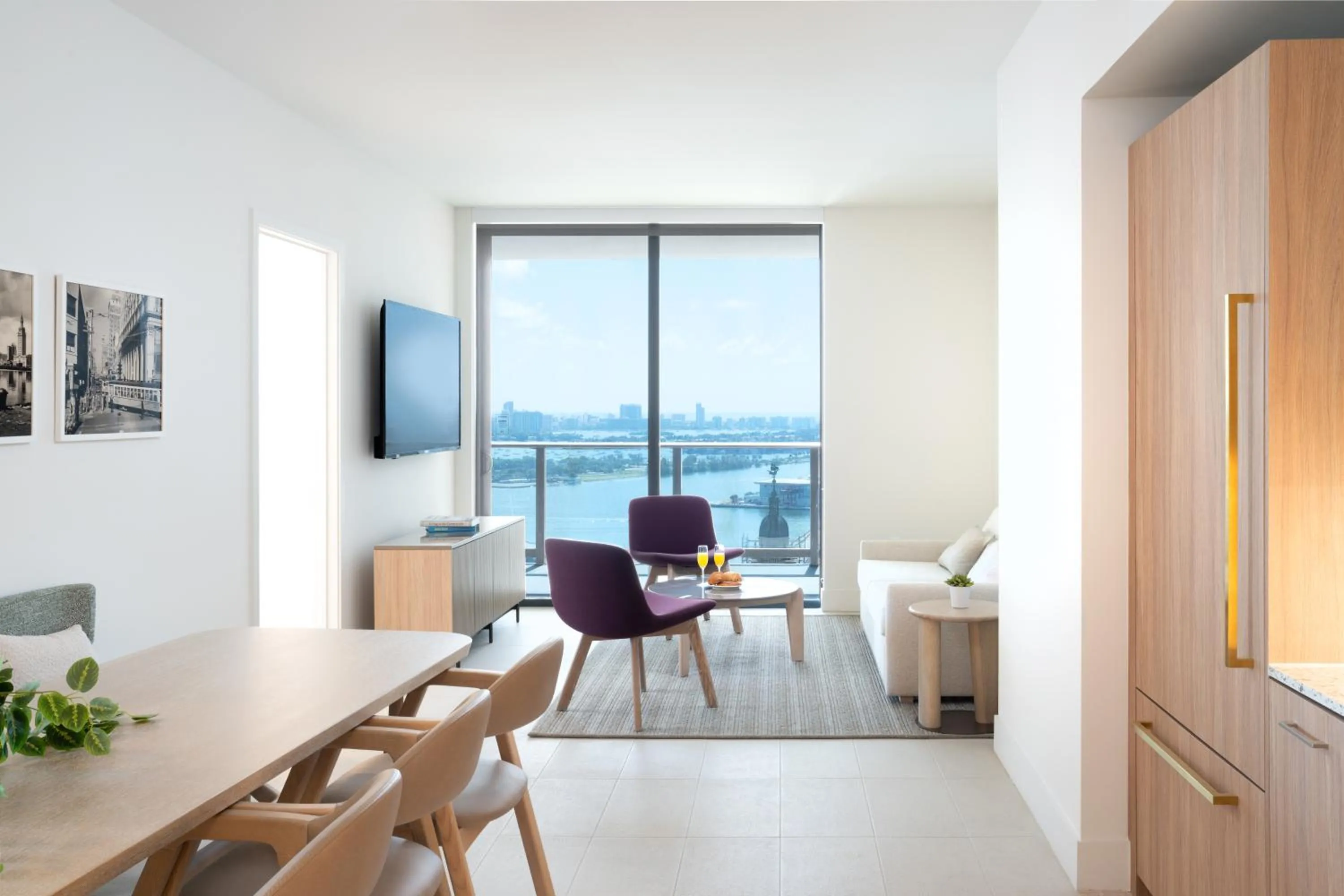 Living room in Gale Miami Hotel & Residences