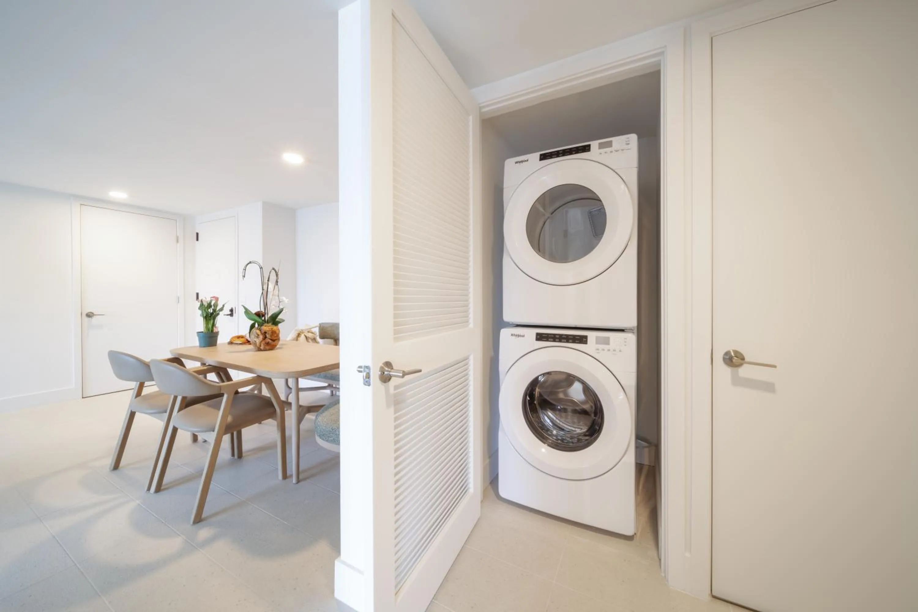 washing machine in Gale Miami Hotel & Residences