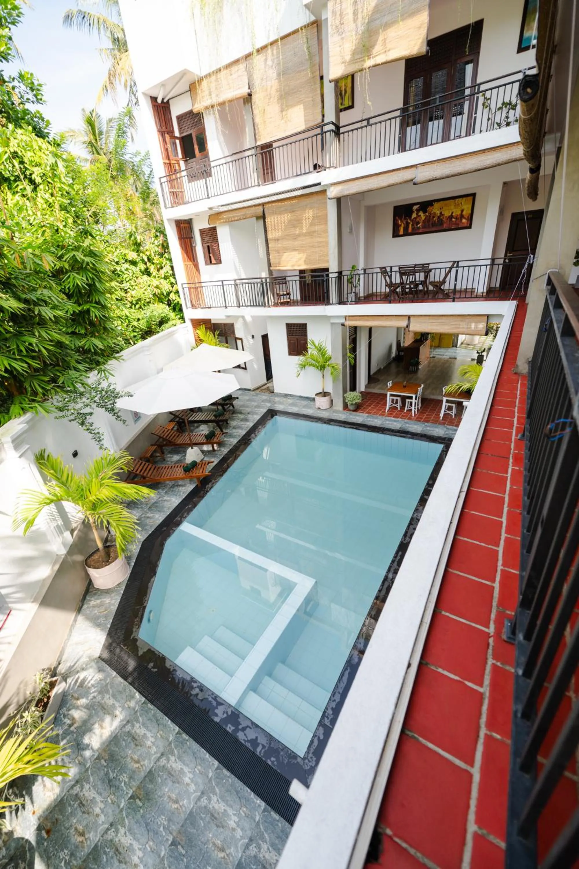 Swimming pool in Sky House Ahangama