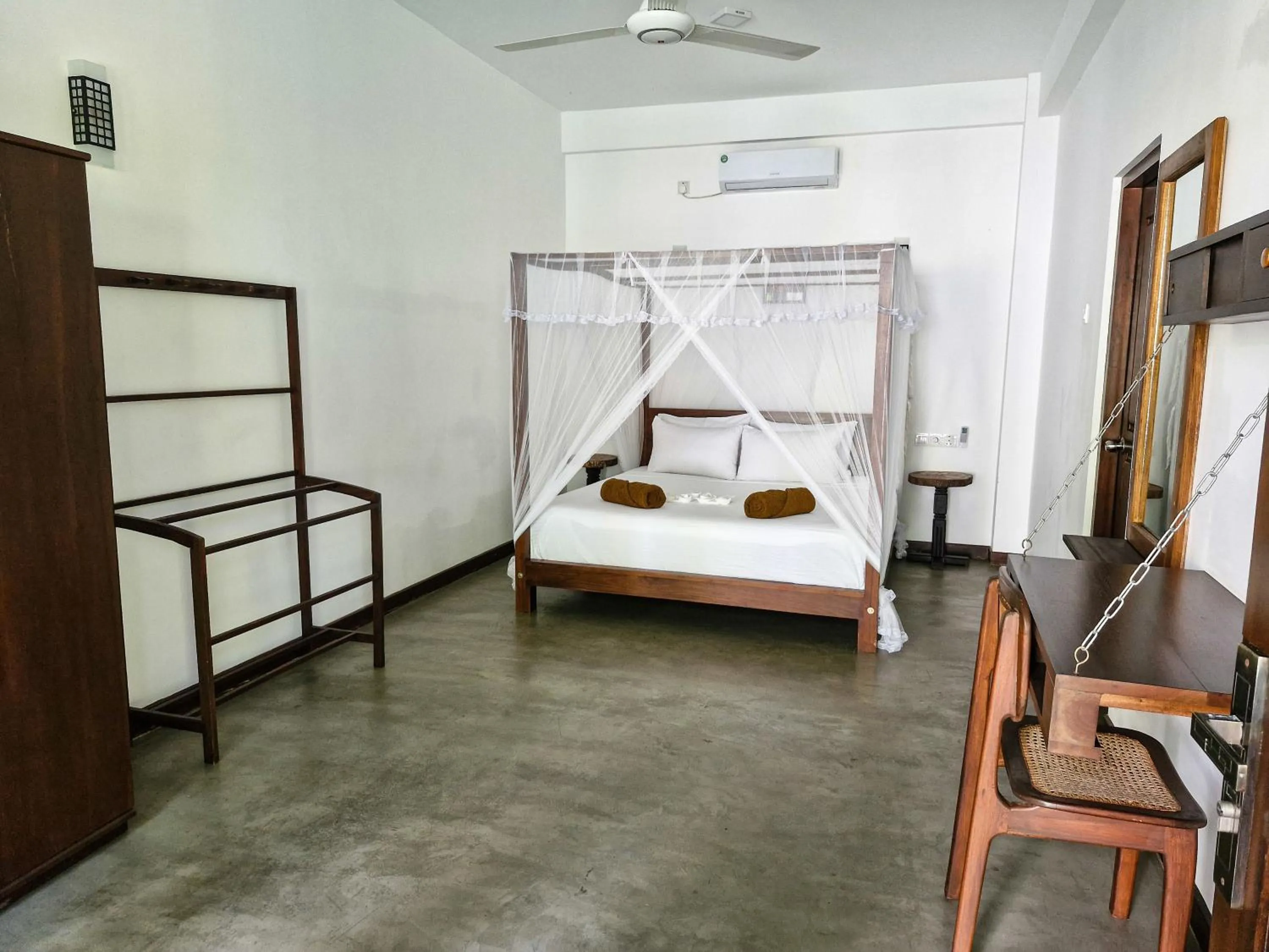 Bed in Sky House Ahangama