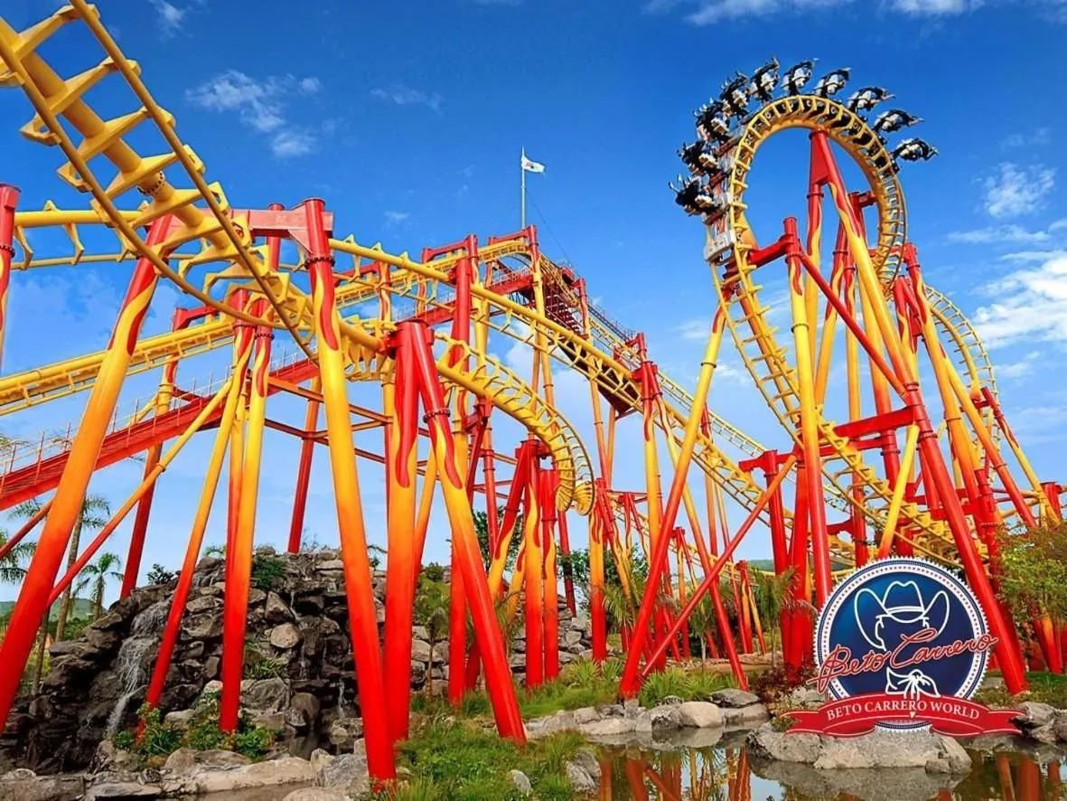 Incrível apartamento à 200m da praia