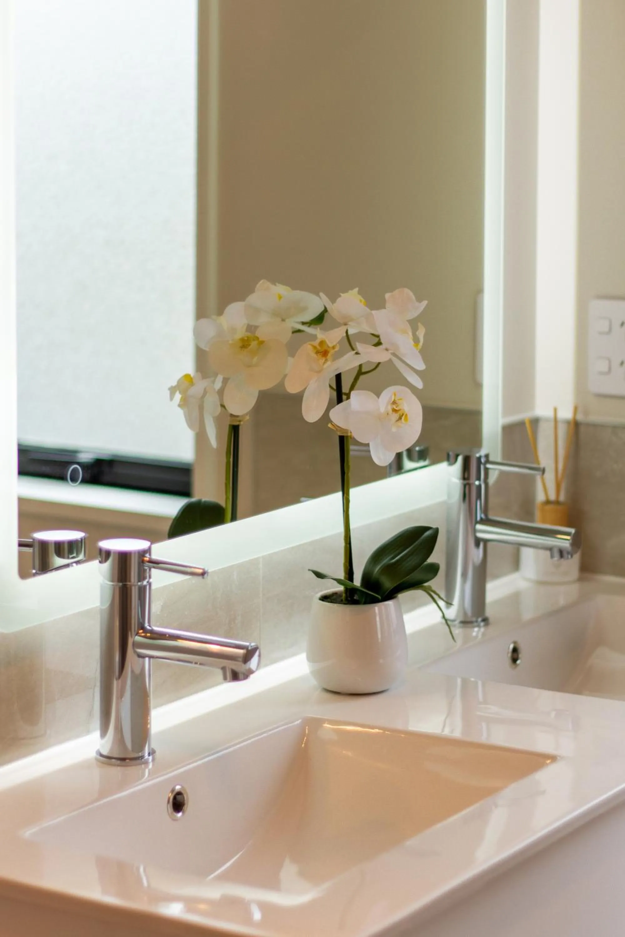 Bathroom in 3 Bed 2.5 Bath Riccarton W/Games room