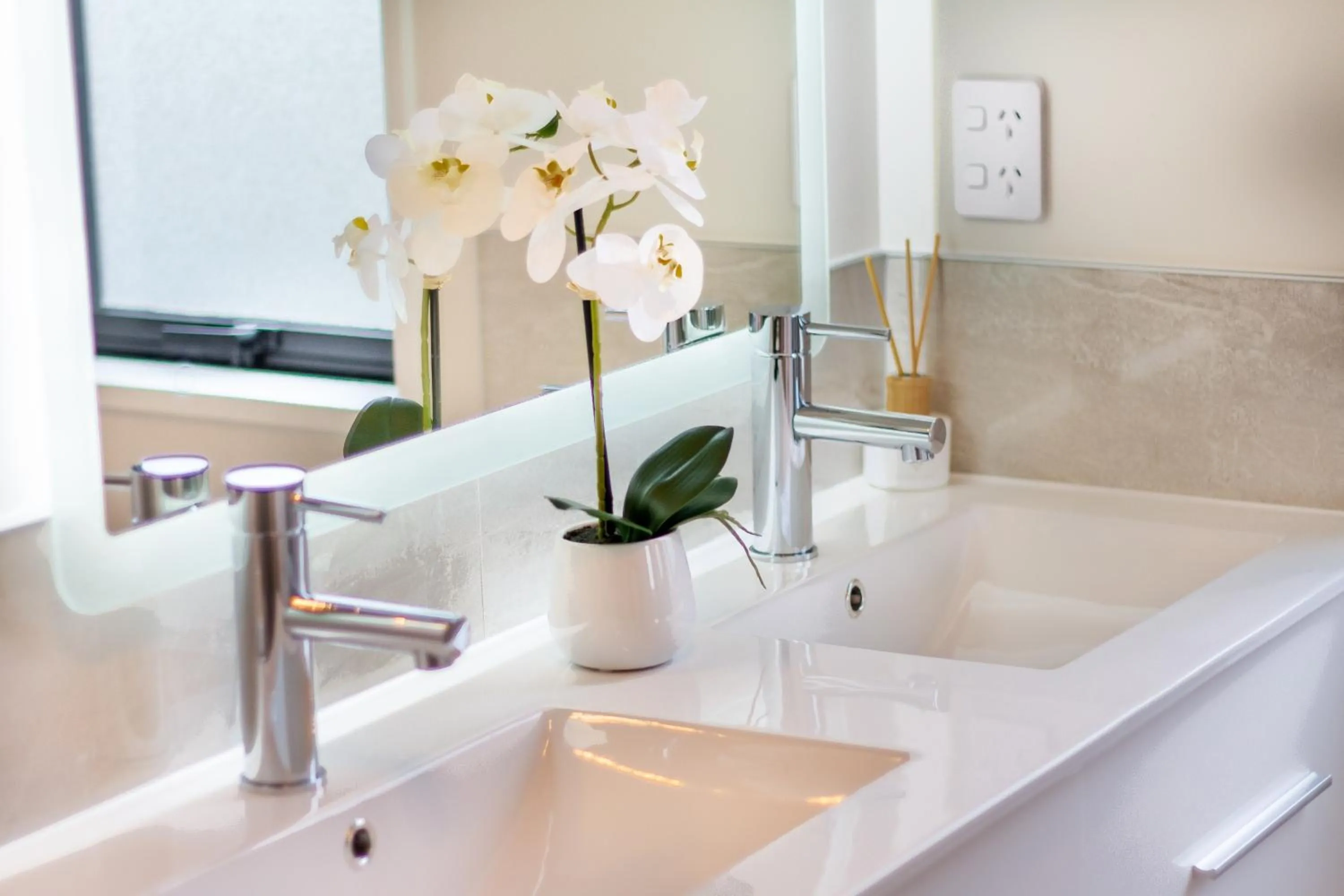 Bathroom in 3 Bed 2.5 Bath Riccarton W/Games room