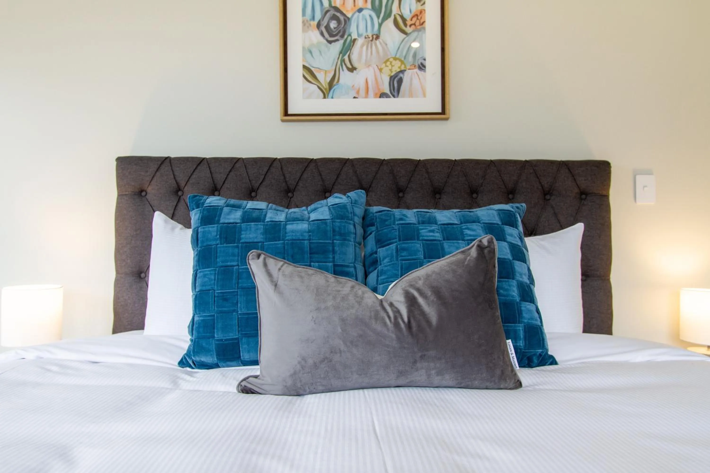 Bed in 3 Bed 2.5 Bath Riccarton W/Games room