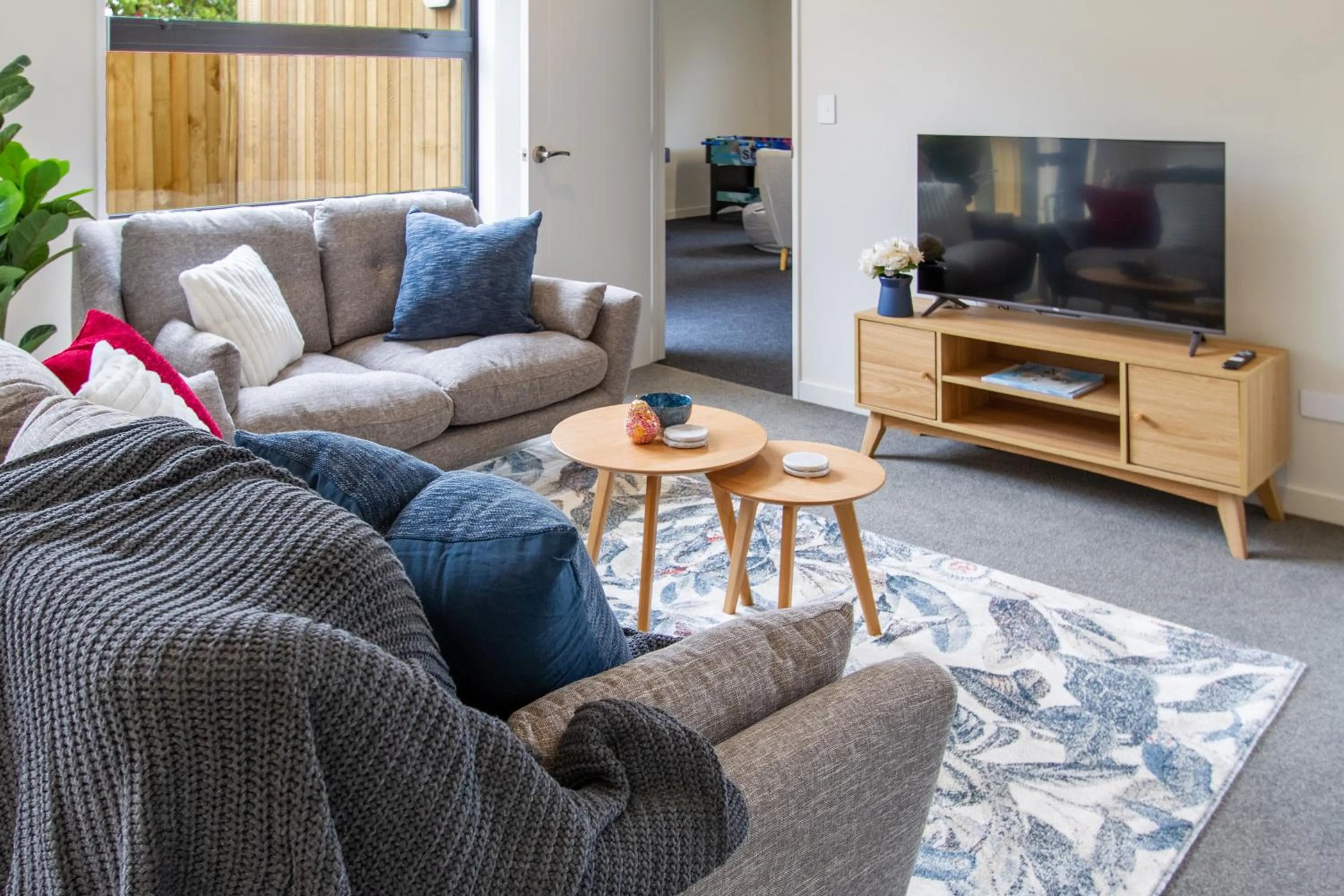 TV and multimedia in 3 Bed 2.5 Bath Riccarton W/Games room
