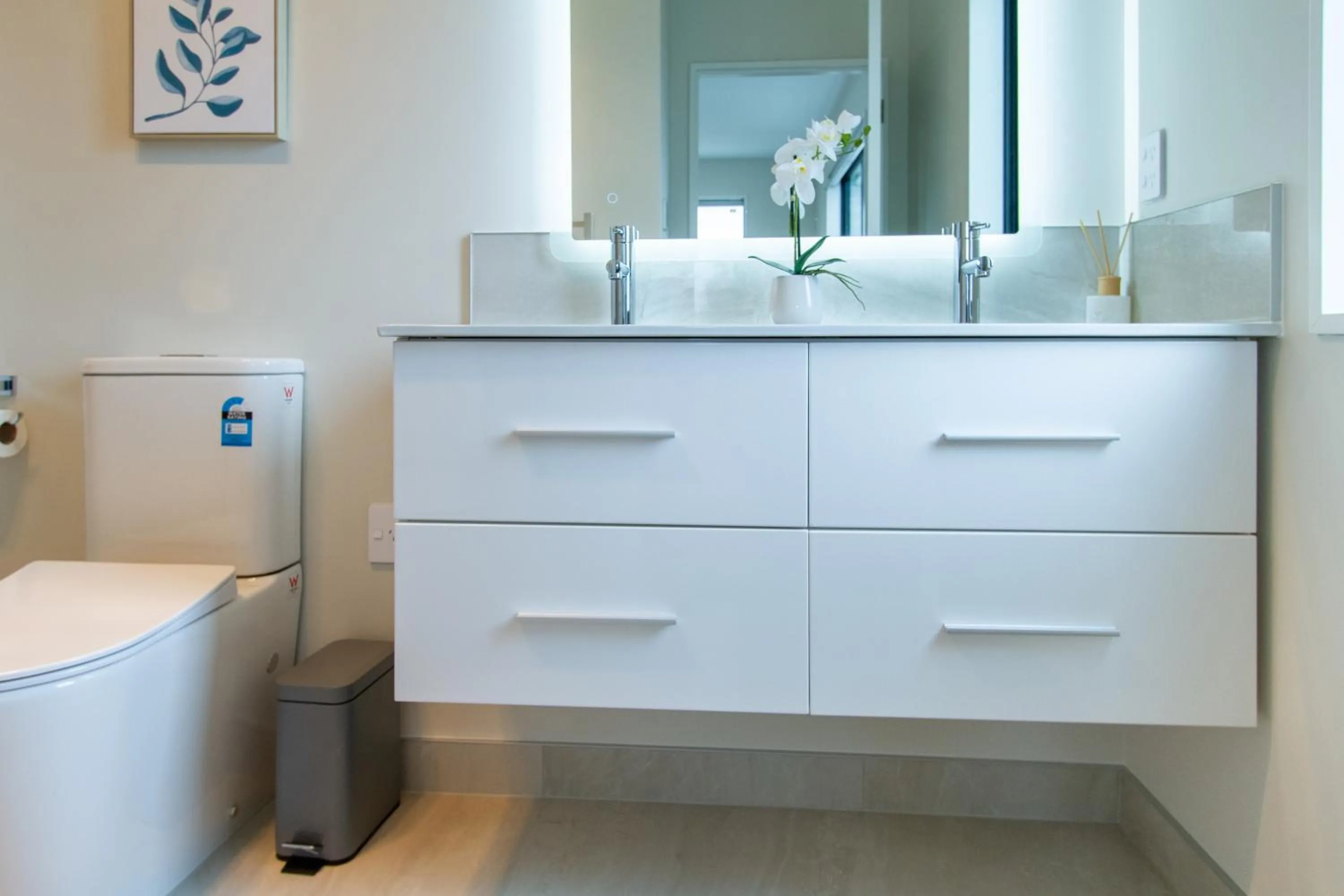 Toilet in 3 Bed 2.5 Bath Riccarton W/Games room