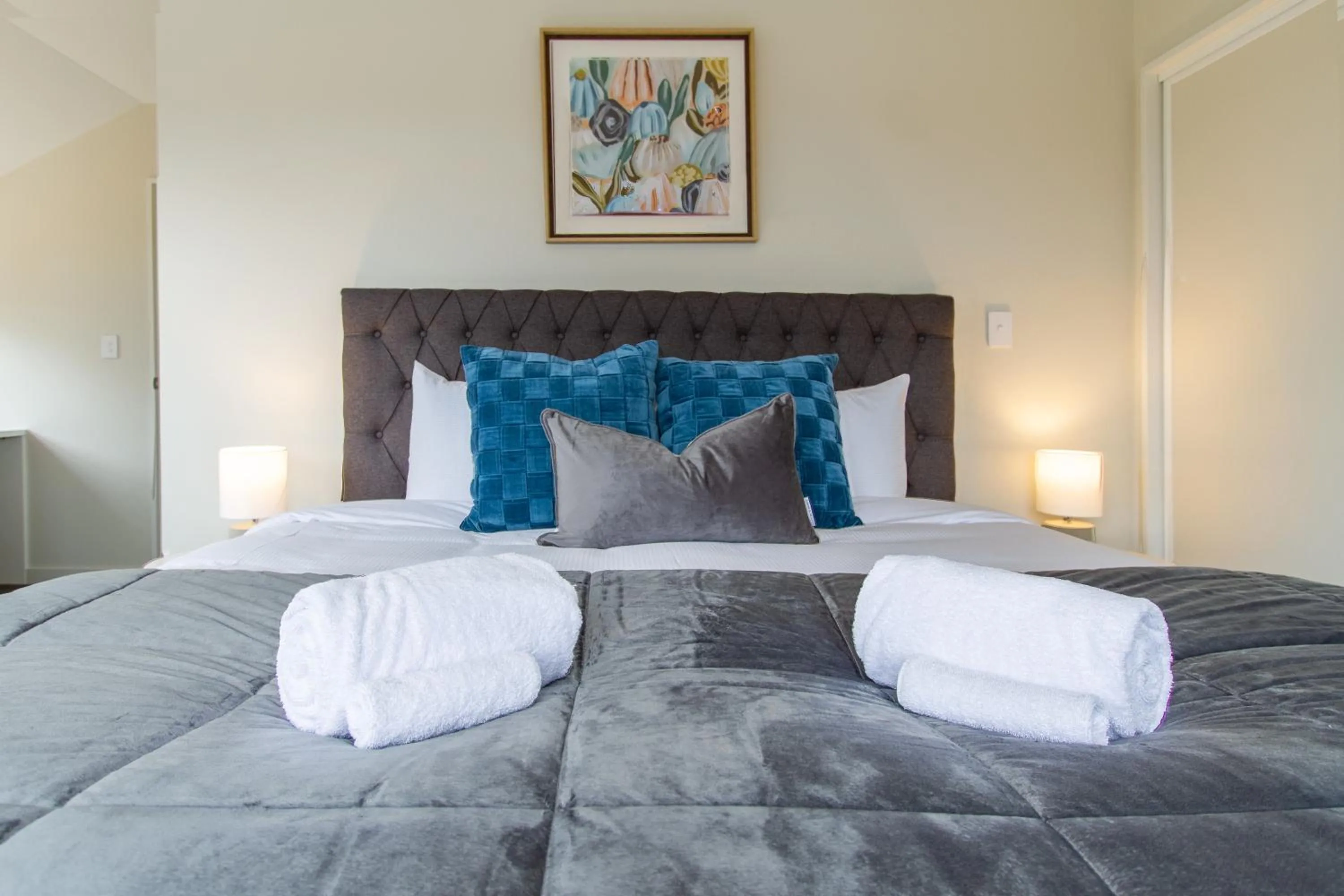 Bed in 3 Bed 2.5 Bath Riccarton W/Games room