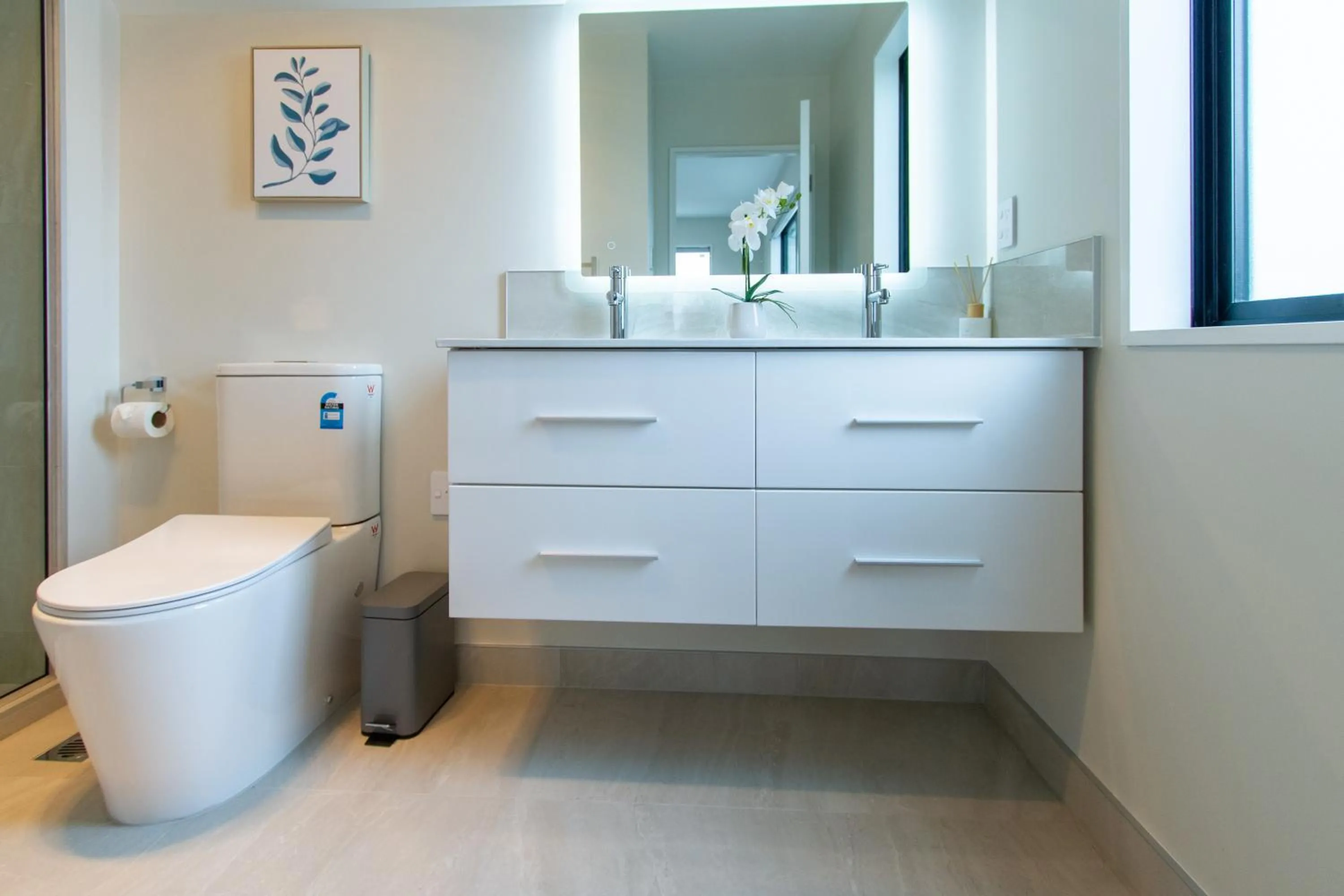 Toilet in 3 Bed 2.5 Bath Riccarton W/Games room