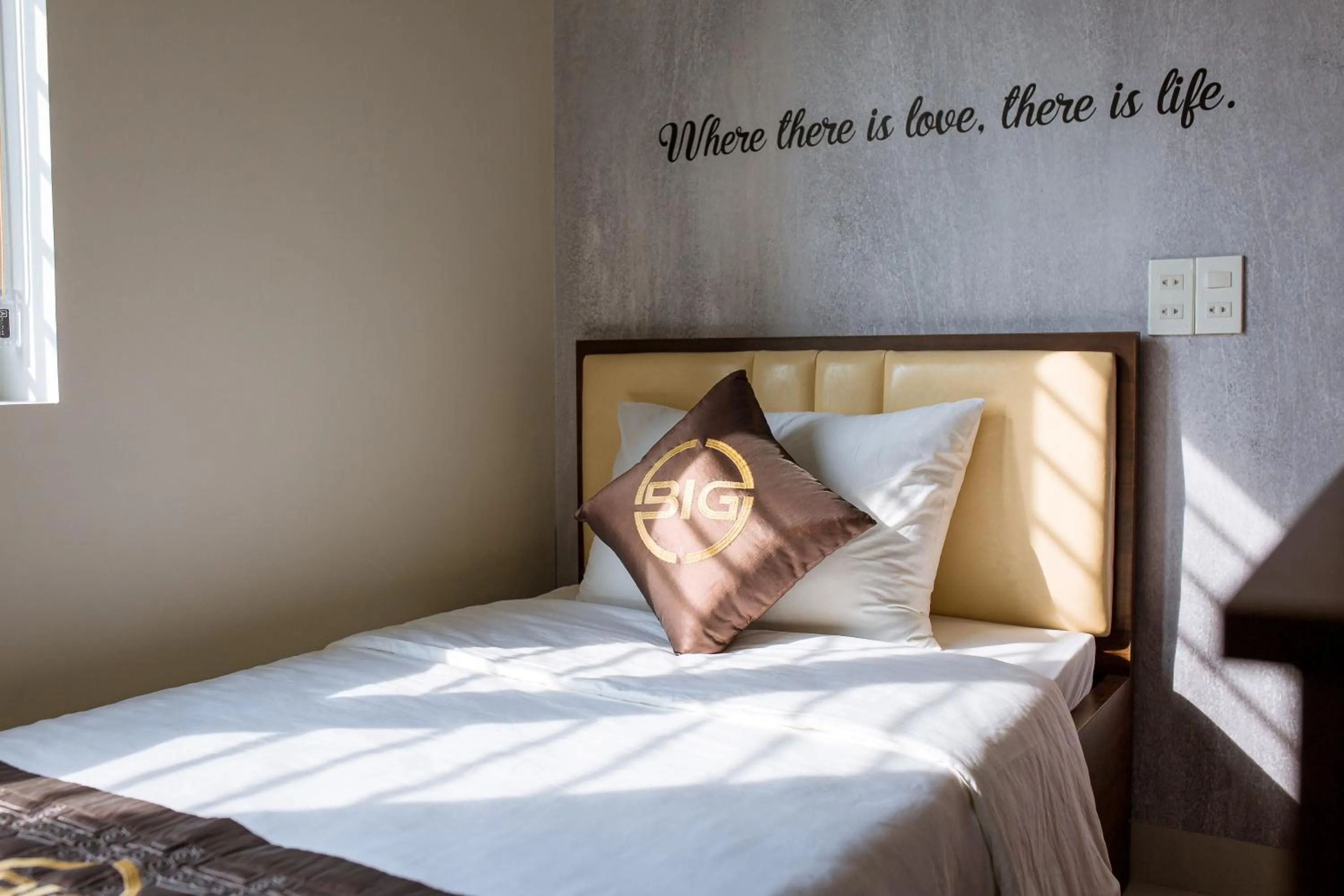 Bed in BIG Hotel Huế