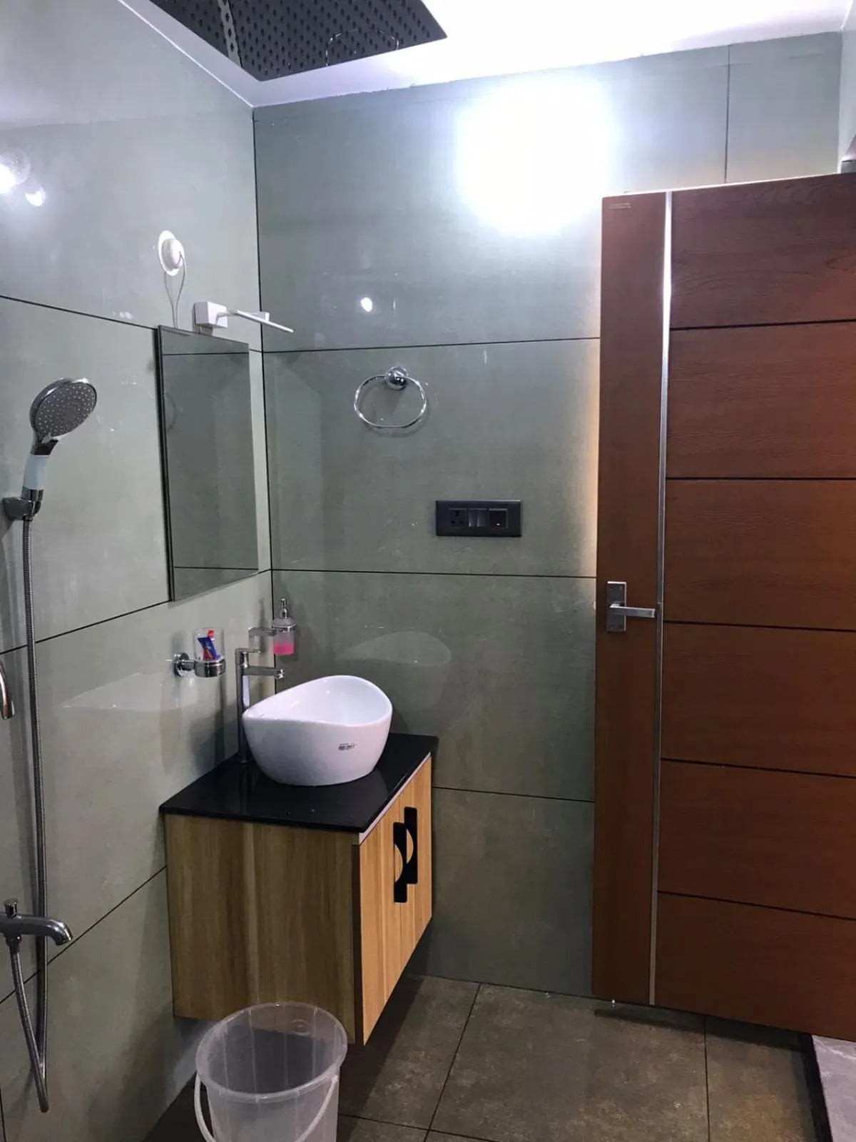 Shower in Kalloos Island Backwater Resort