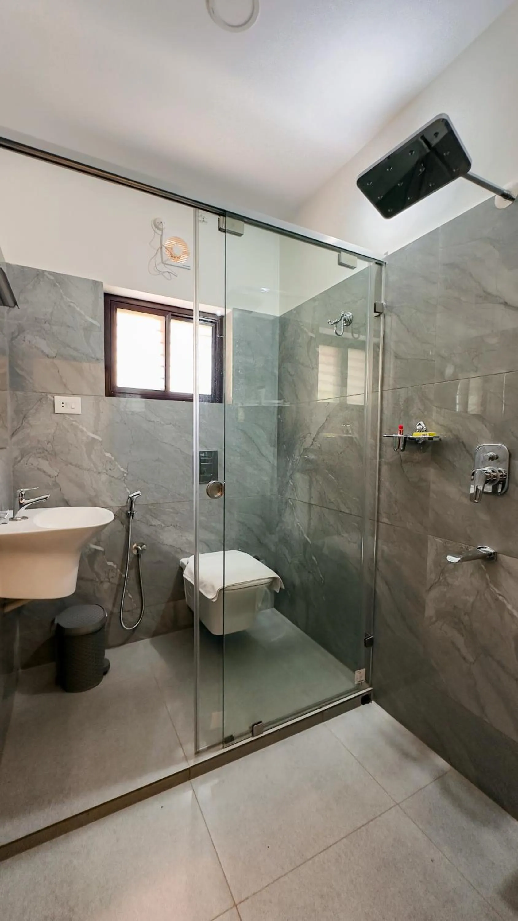 Kalloos Island Backwater Resort