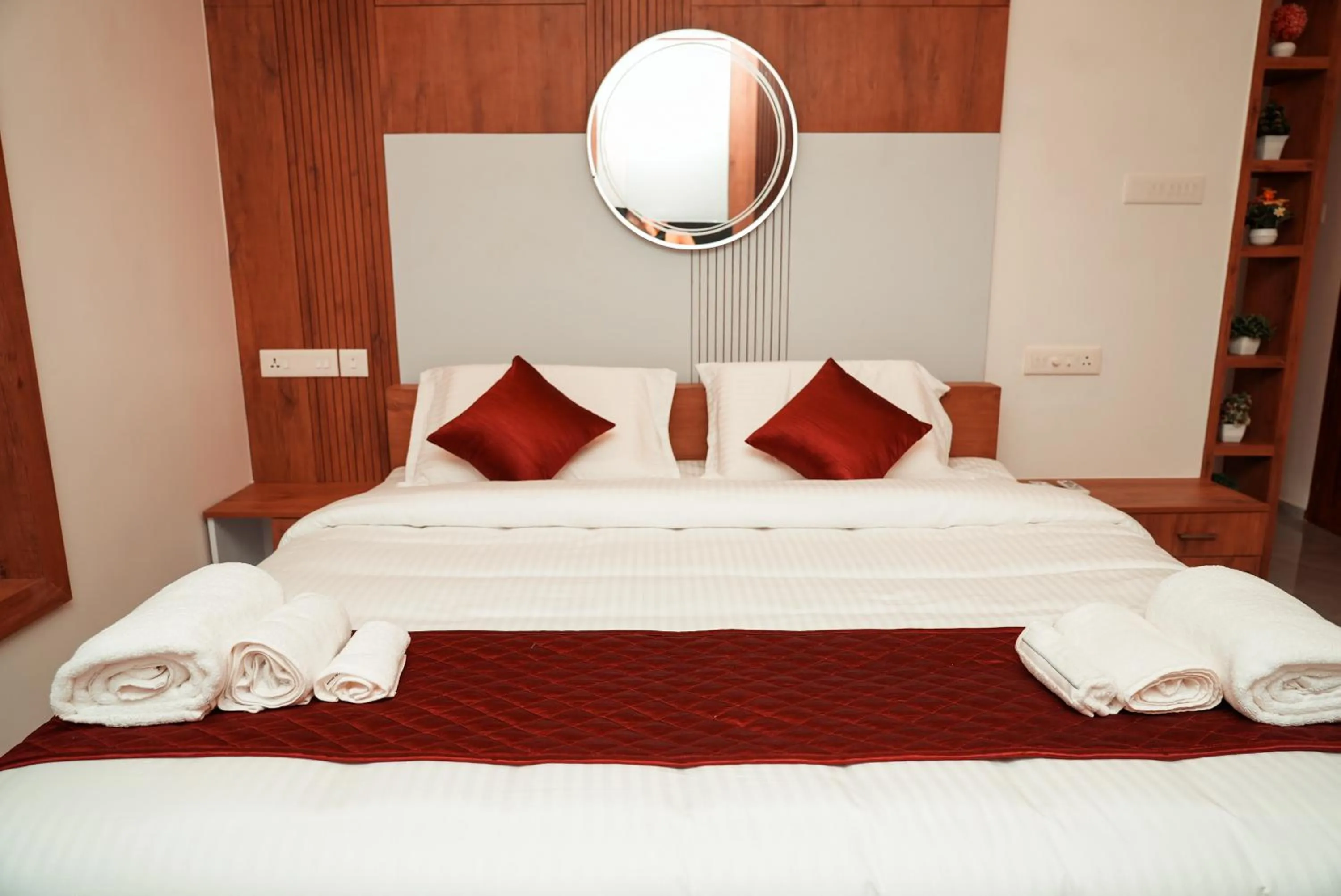 Bed in Kalloos Island Backwater Resort