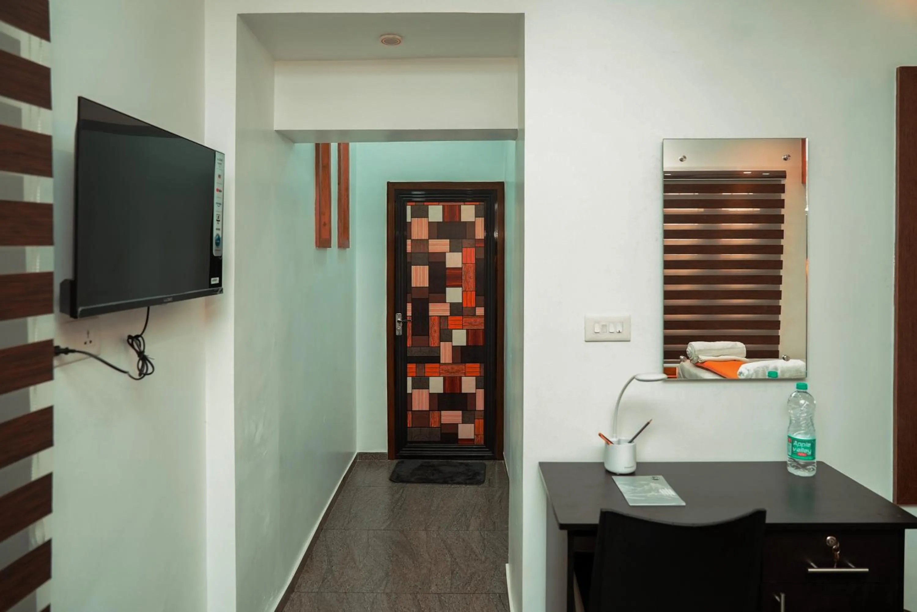 TV and multimedia in Kalloos Island Backwater Resort