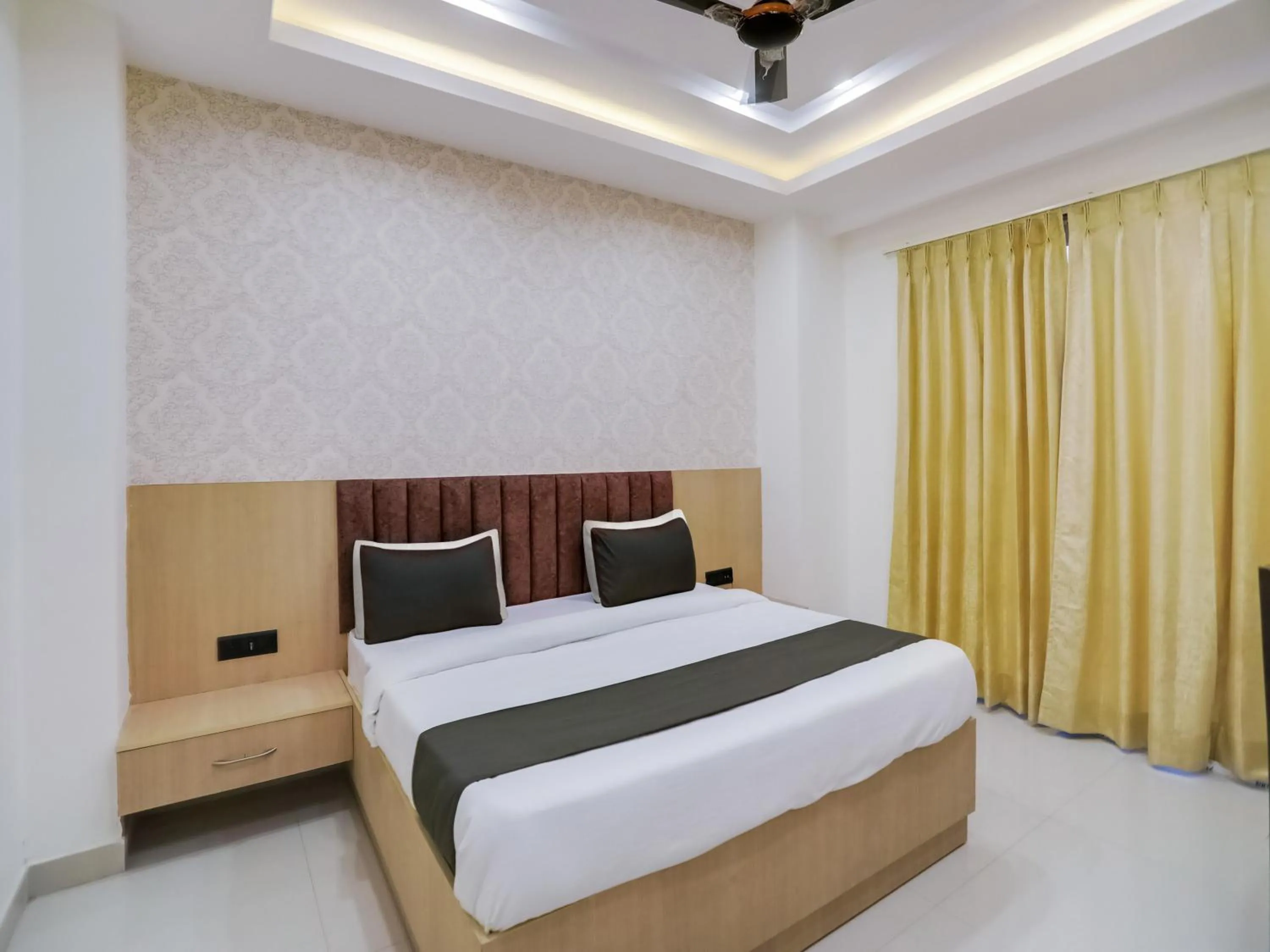 Bedroom, Bed in Townhouse Magnolia Corporate Stays