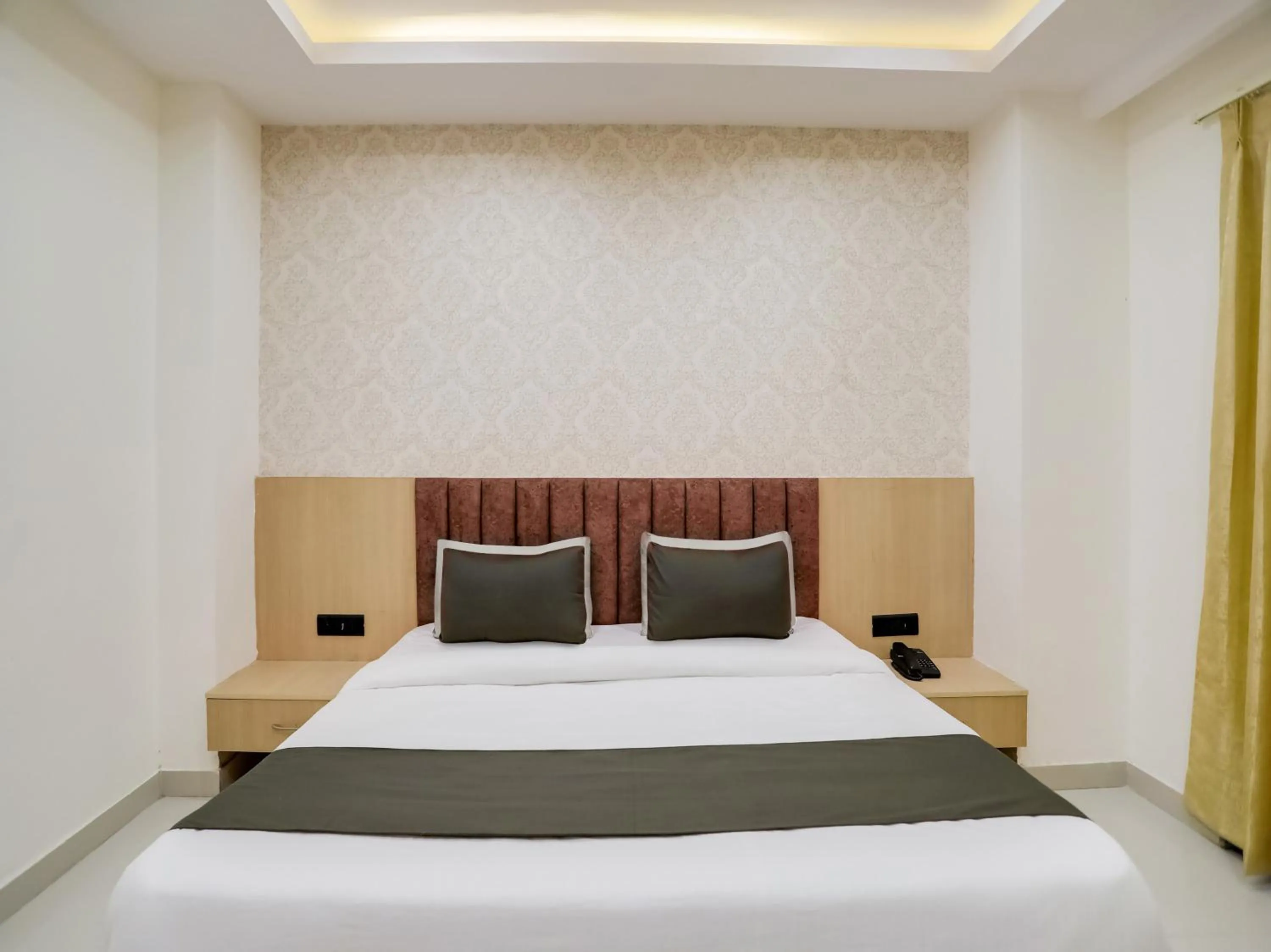 Bedroom, Bed in Townhouse Magnolia Corporate Stays