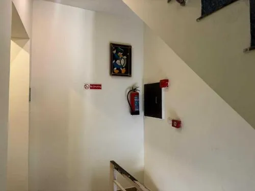 HOTEL O THE RED HUT