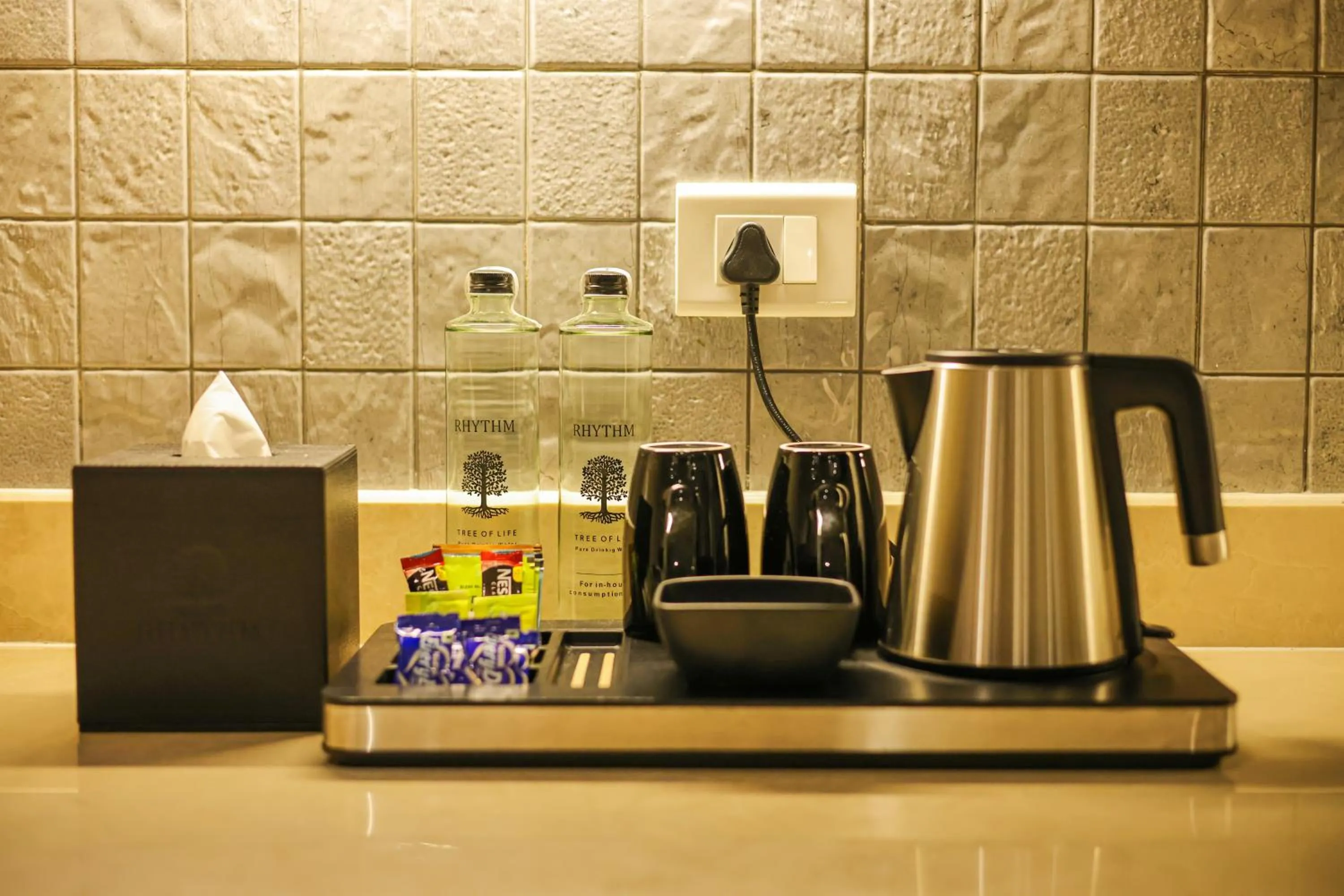 Coffee/tea facilities in Rhythm Gurugram Hotel & Suites, Sohna Road