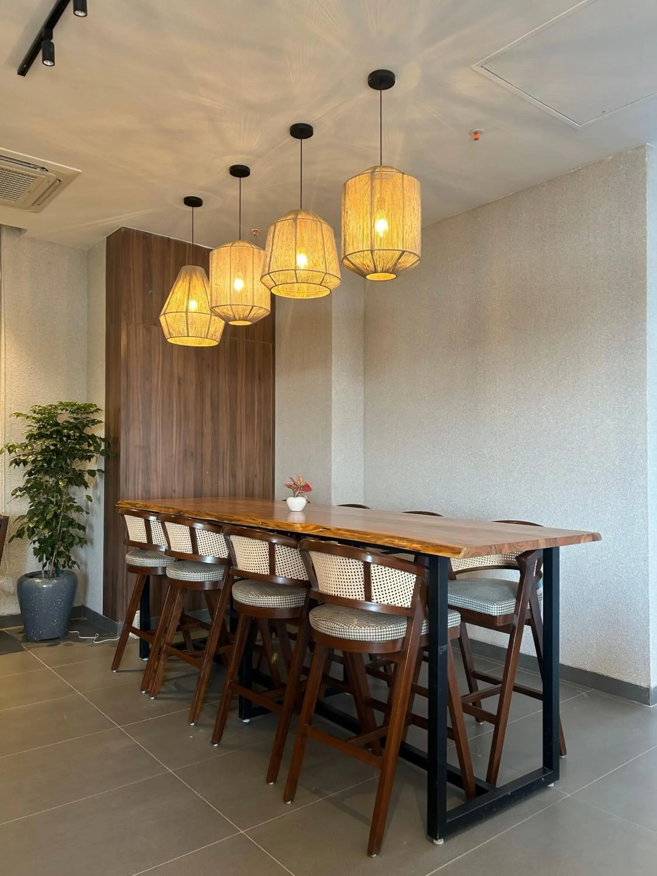 Restaurant/places to eat in Rhythm Gurugram Hotel & Suites, Sohna Road Restaurant/places to eat in Rhythm Gurugram Hotel & Suites, Sohna Road