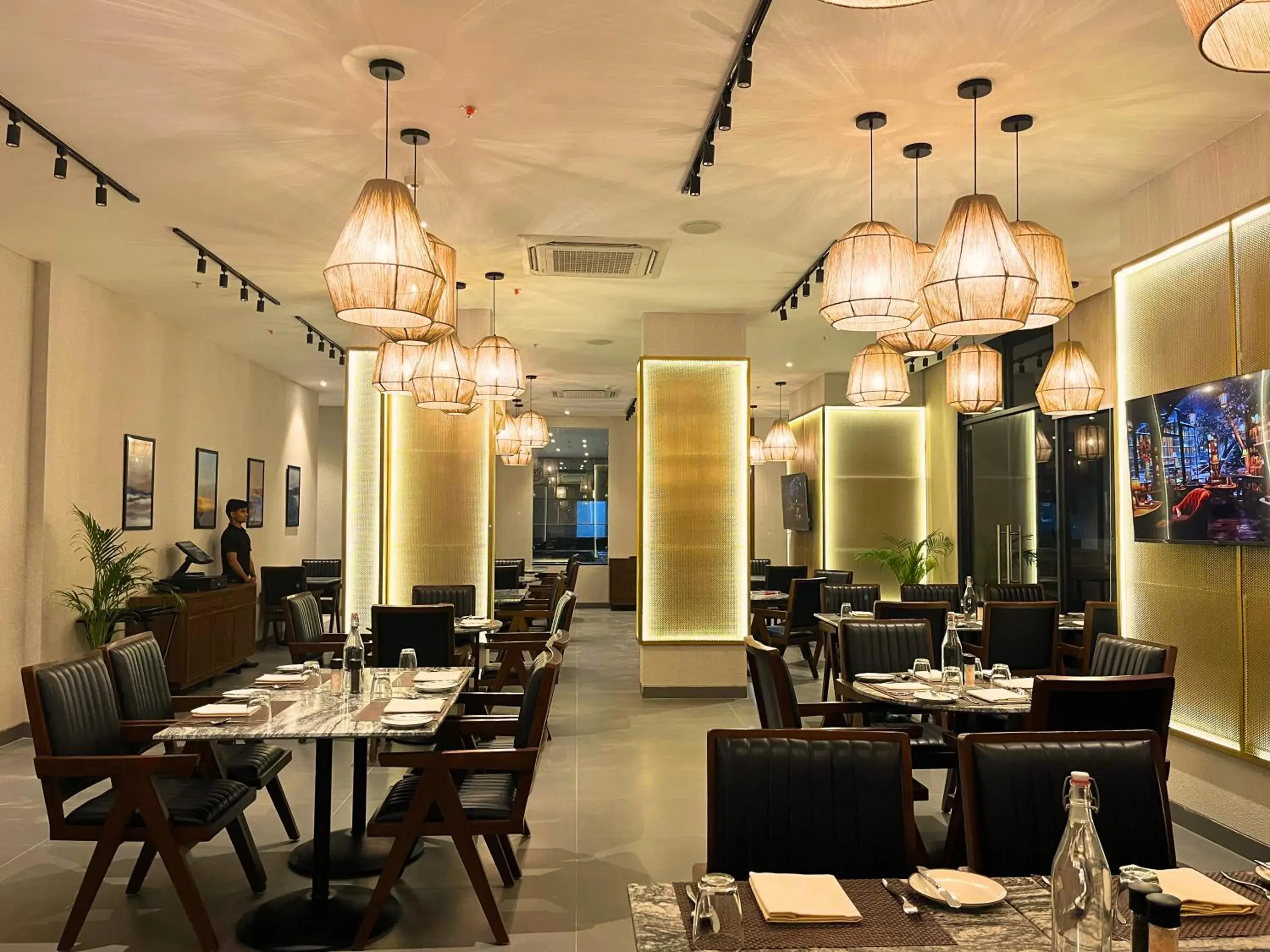 Restaurant/places to eat in Rhythm Gurugram Hotel & Suites, Sohna Road Restaurant/places to eat in Rhythm Gurugram Hotel & Suites, Sohna Road