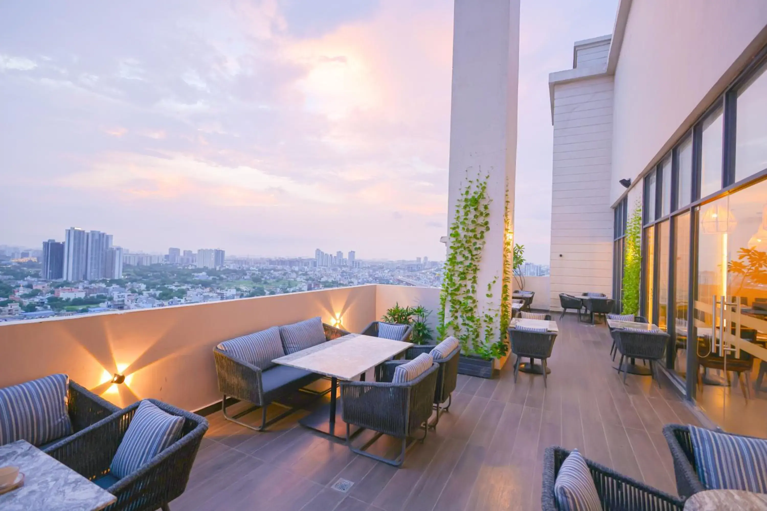 Restaurant/places to eat in Rhythm Gurugram Hotel & Suites, Sohna Road Restaurant/places to eat in Rhythm Gurugram Hotel & Suites, Sohna Road