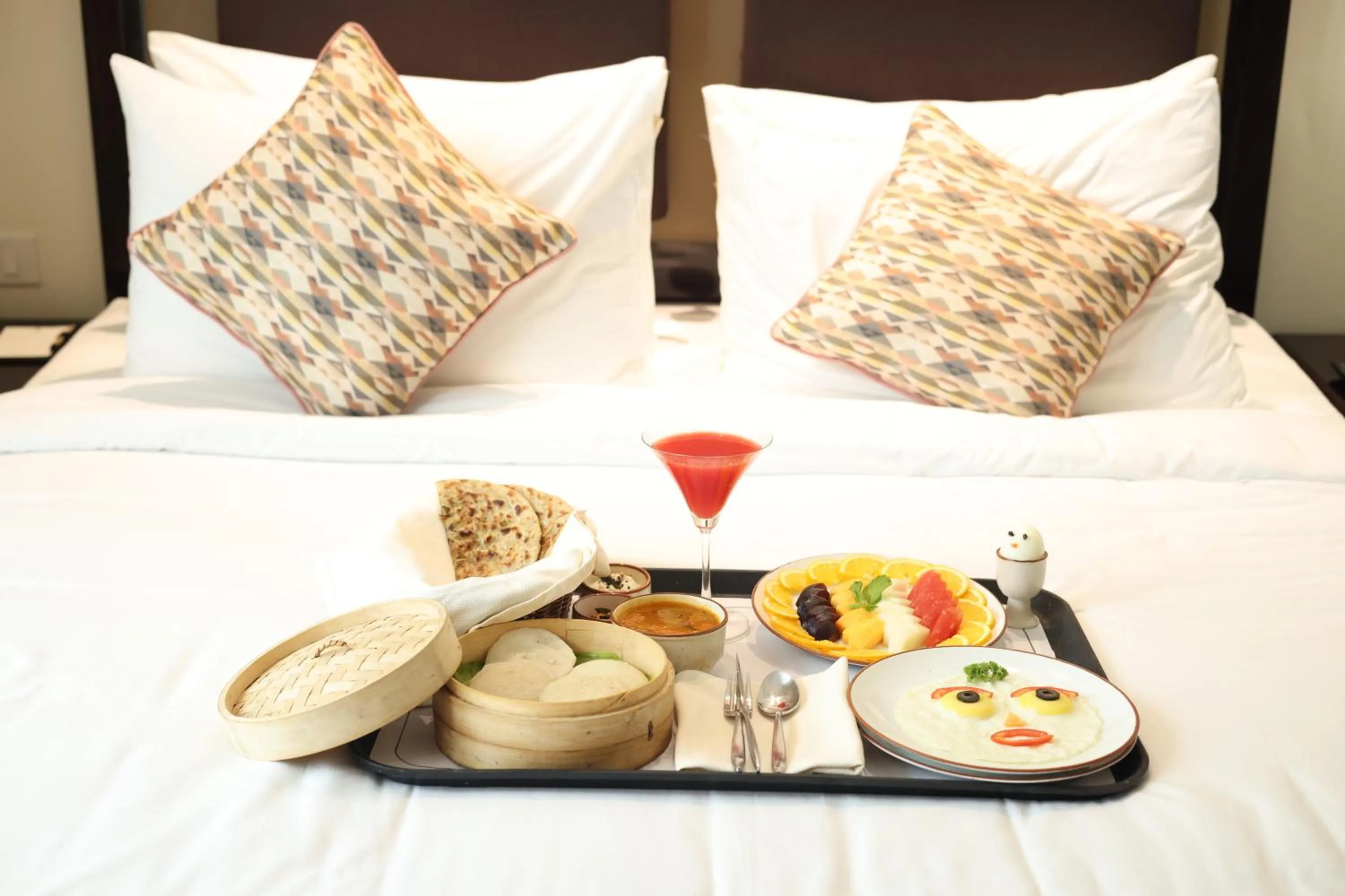 Breakfast, Bed in Rhythm Gurugram Hotel & Suites, Sohna Road