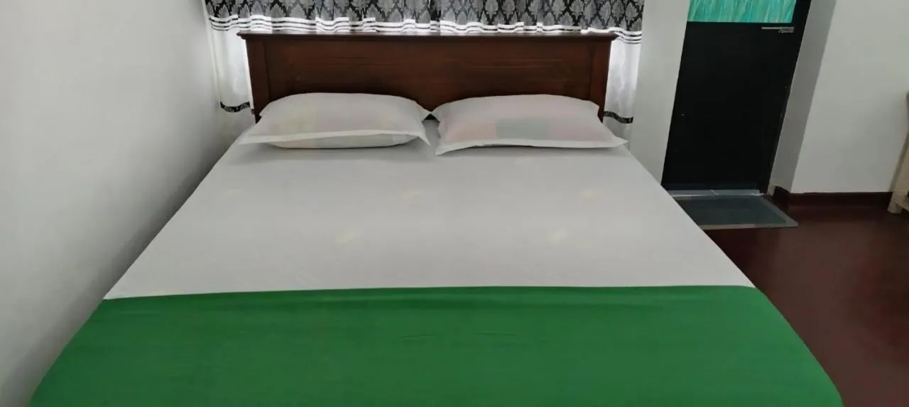 Bed in Hotel Lakeside