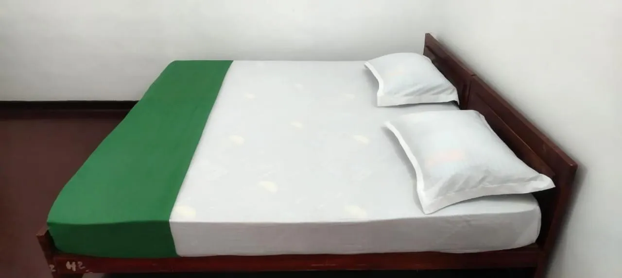 Bed in Hotel Lakeside