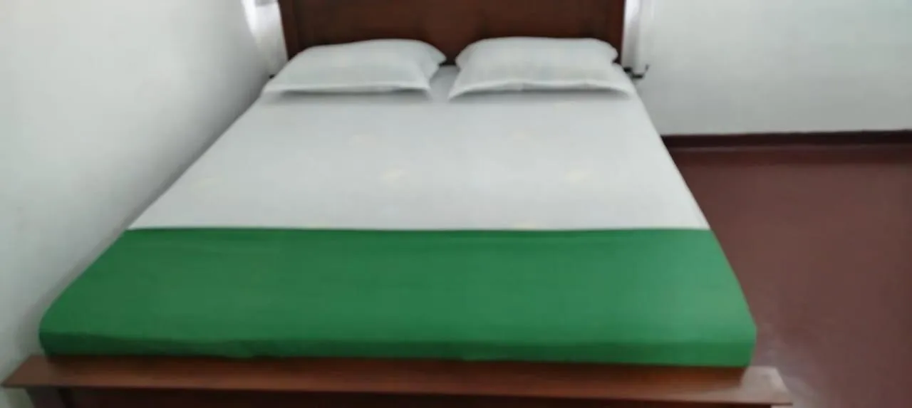 Bed in Hotel Lakeside