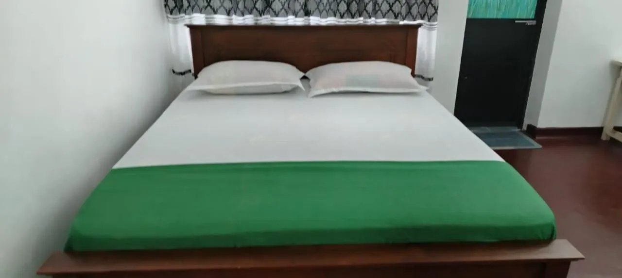 Bed in Hotel Lakeside