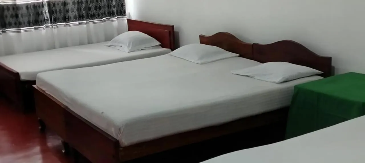 Bed in Hotel Lakeside