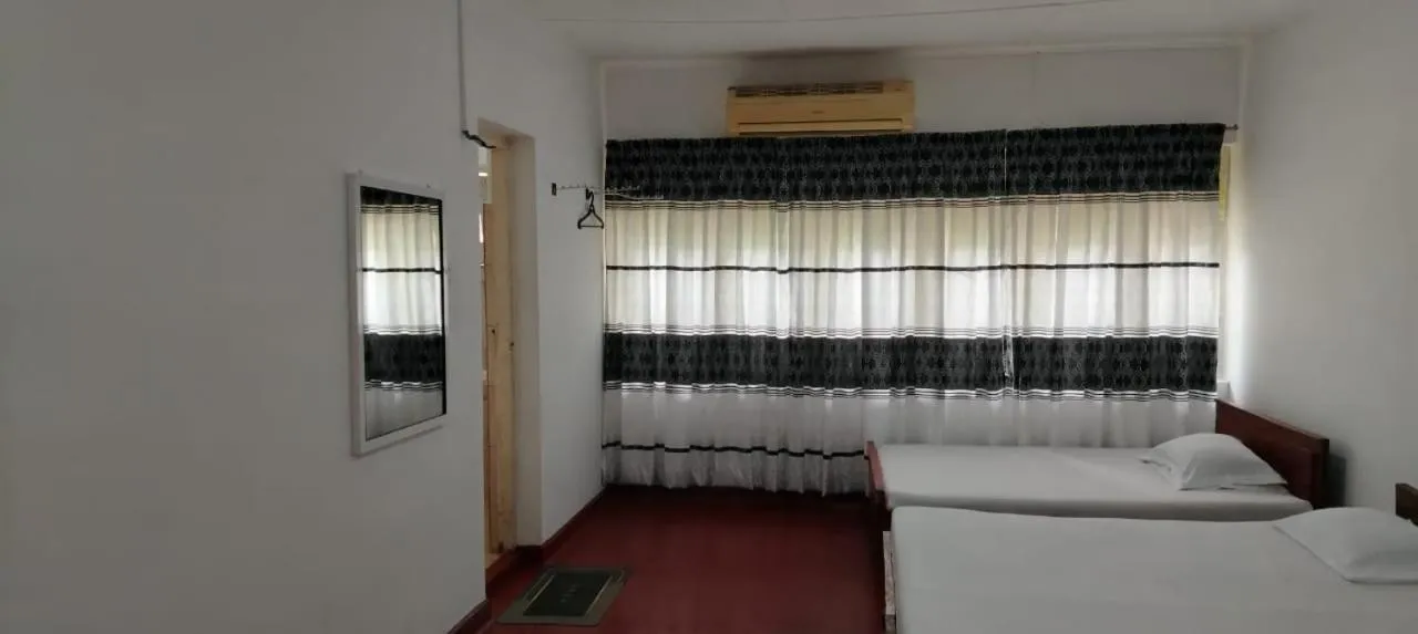 Bed in Hotel Lakeside