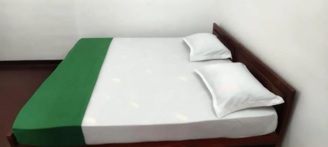 Bed in Hotel Lakeside