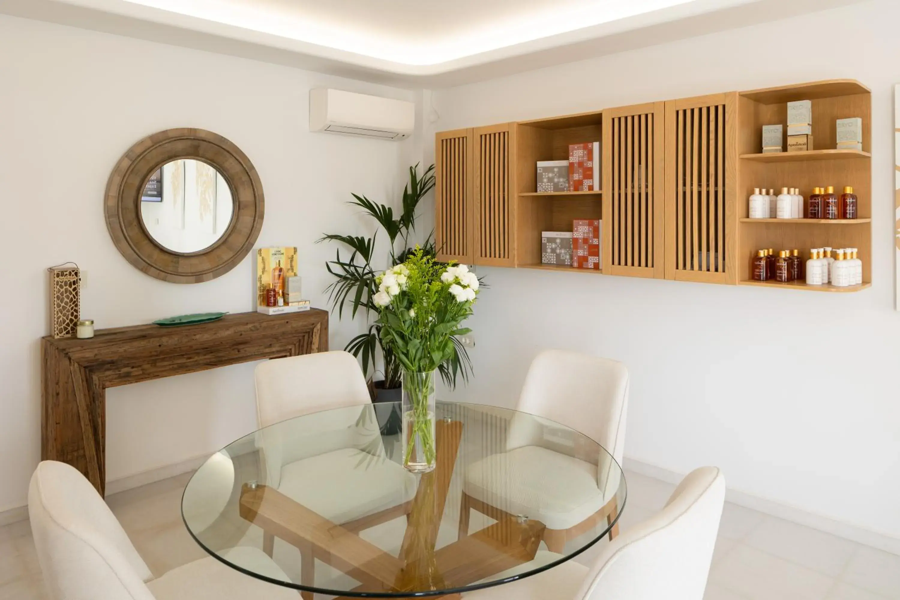 Shower in Virtu on the Hill Shower in Virtu on the Hill