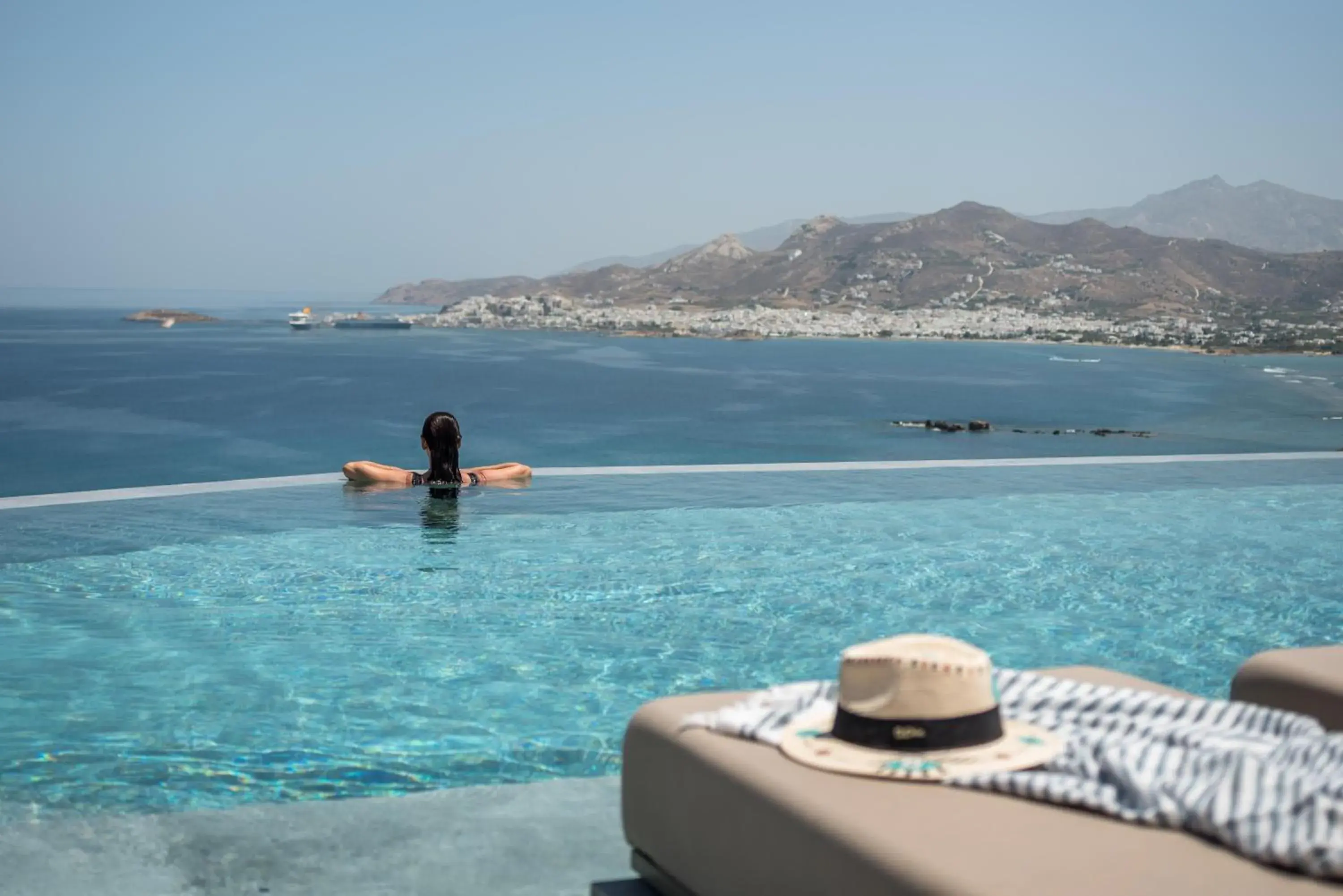 Property building in Virtu on the Hill Property building in Virtu on the Hill