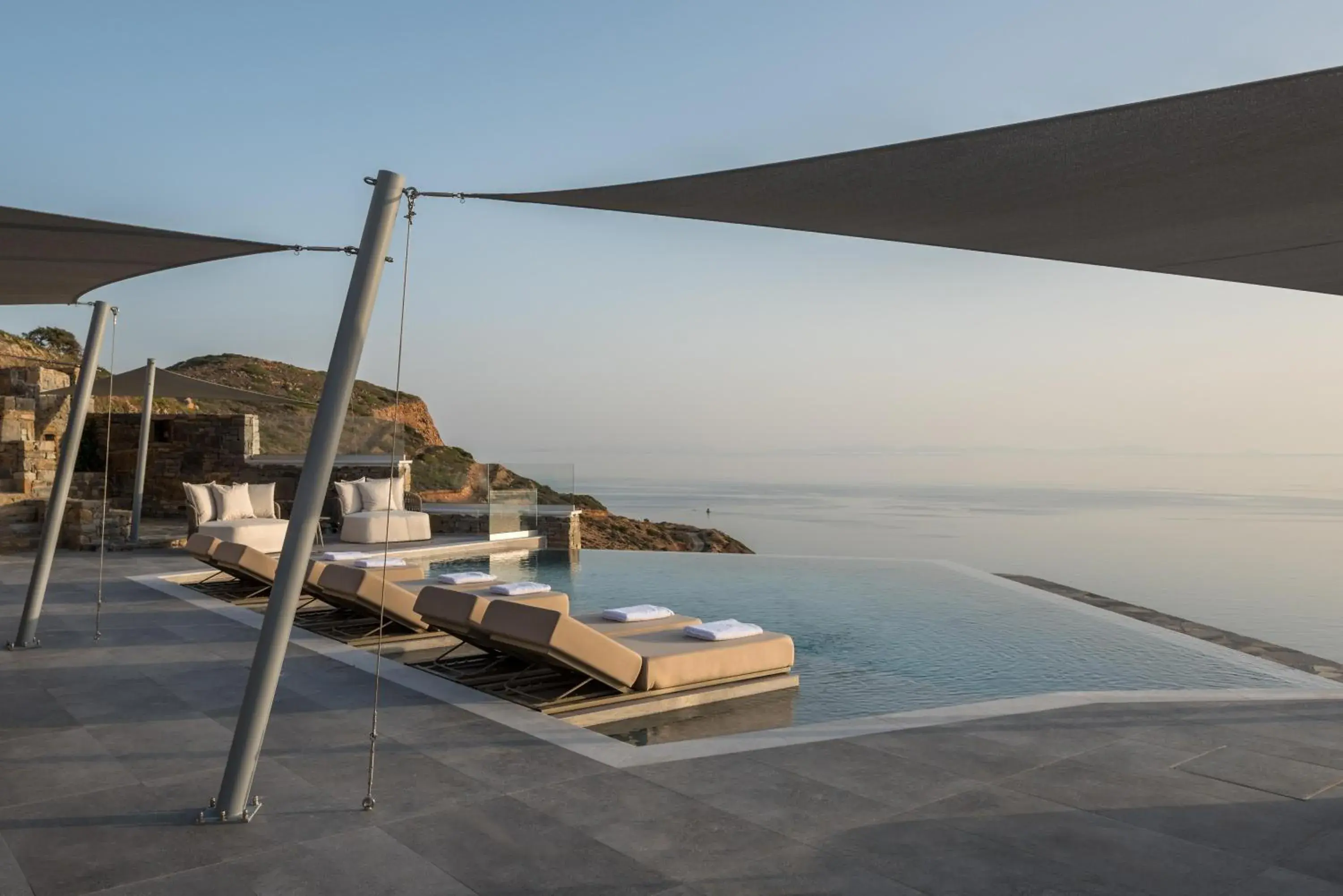 Property building in Virtu on the Hill Property building in Virtu on the Hill