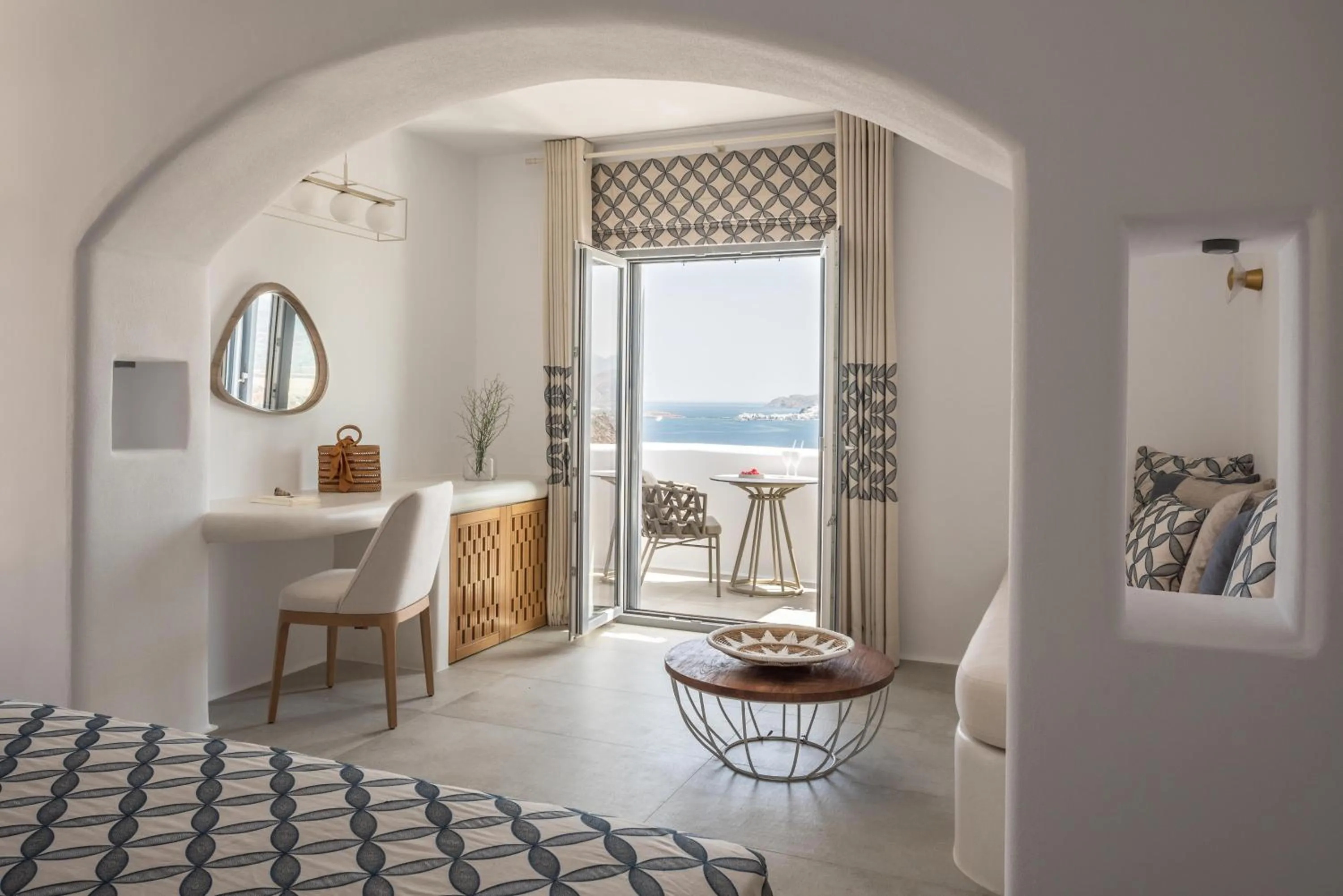 Shower, Bed in Virtu on the Hill